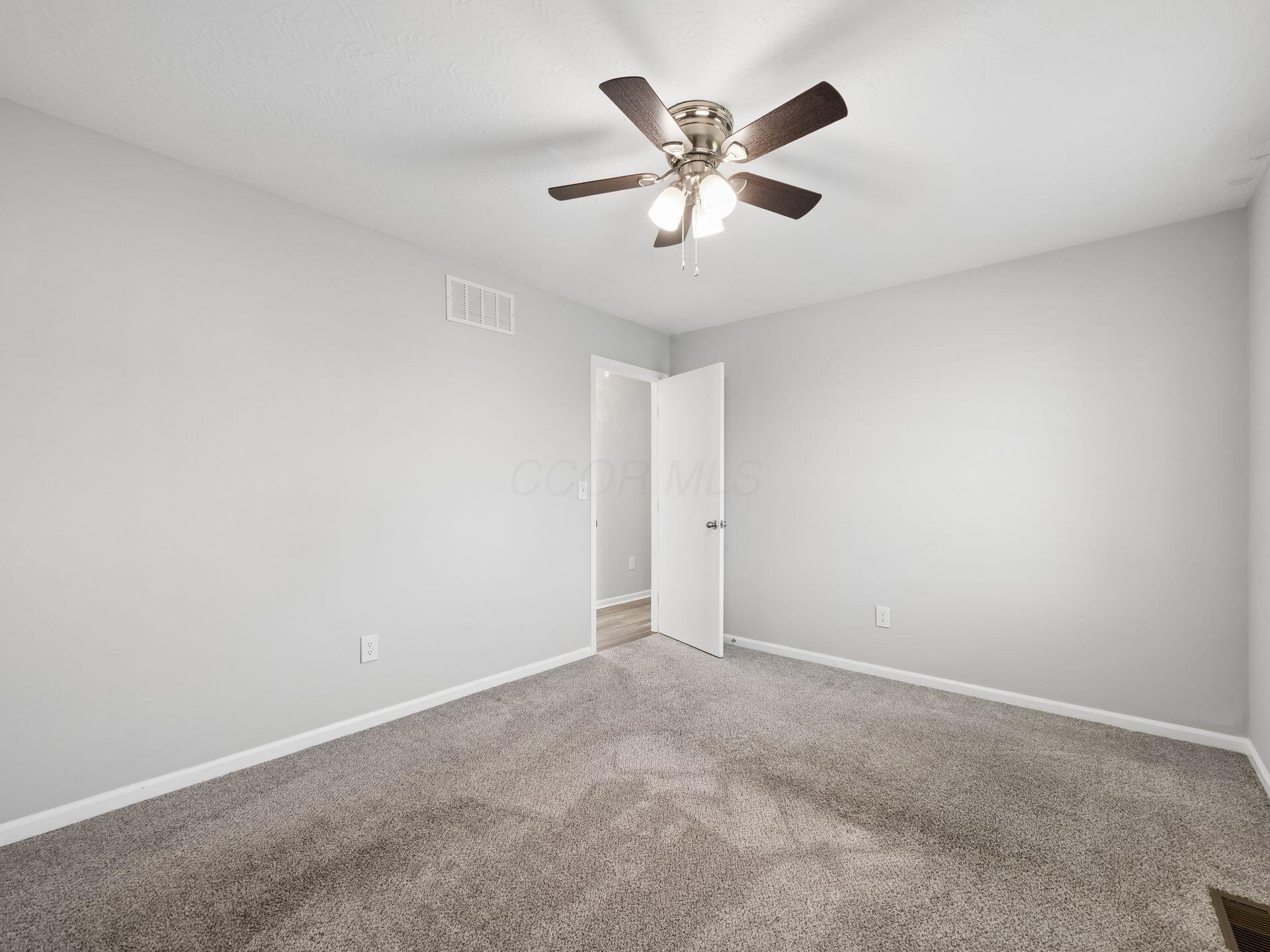 12335 Thoroughbred Drive Property Photo 25