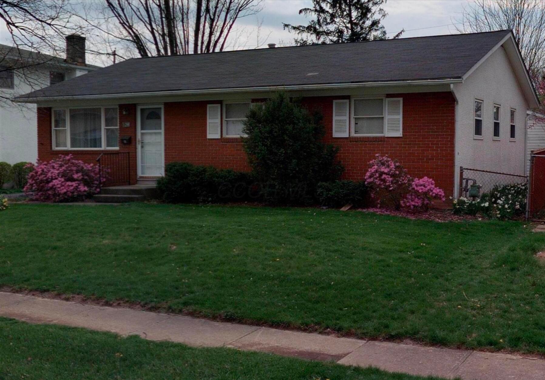 1299 Cranwood Square S Property Photo 1