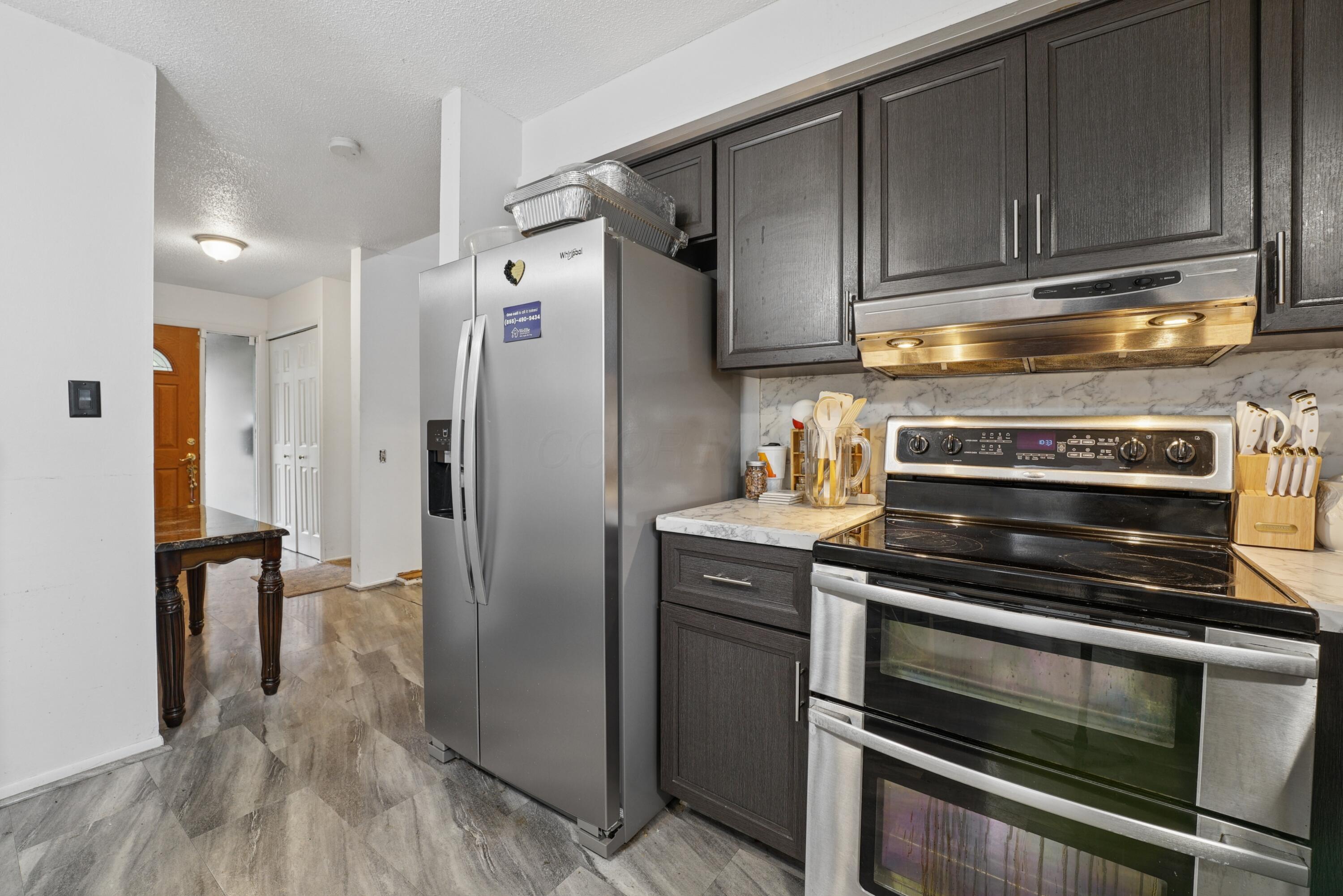 2081 Sharbot Drive Property Photo 13