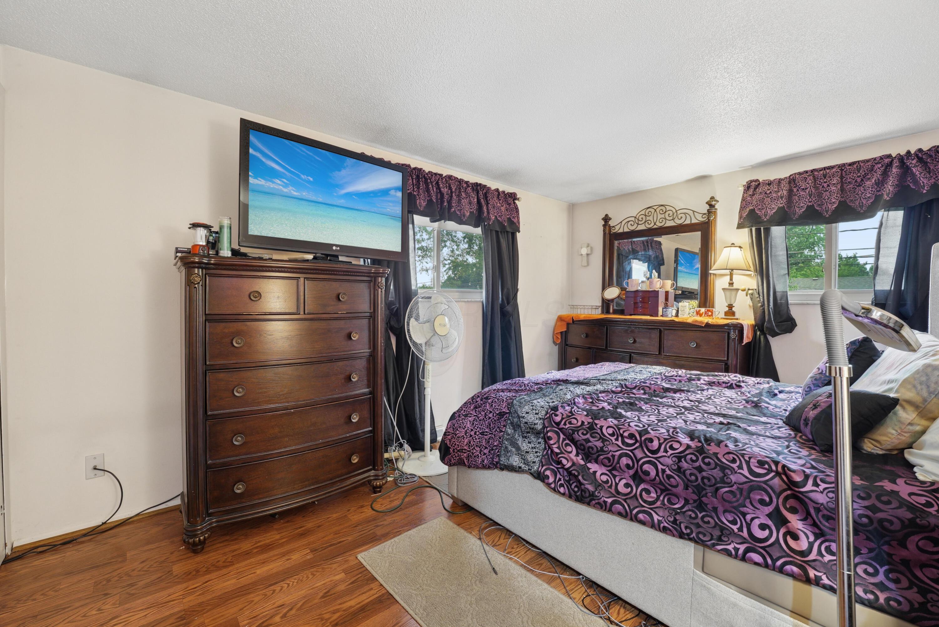 2081 Sharbot Drive Property Photo 15