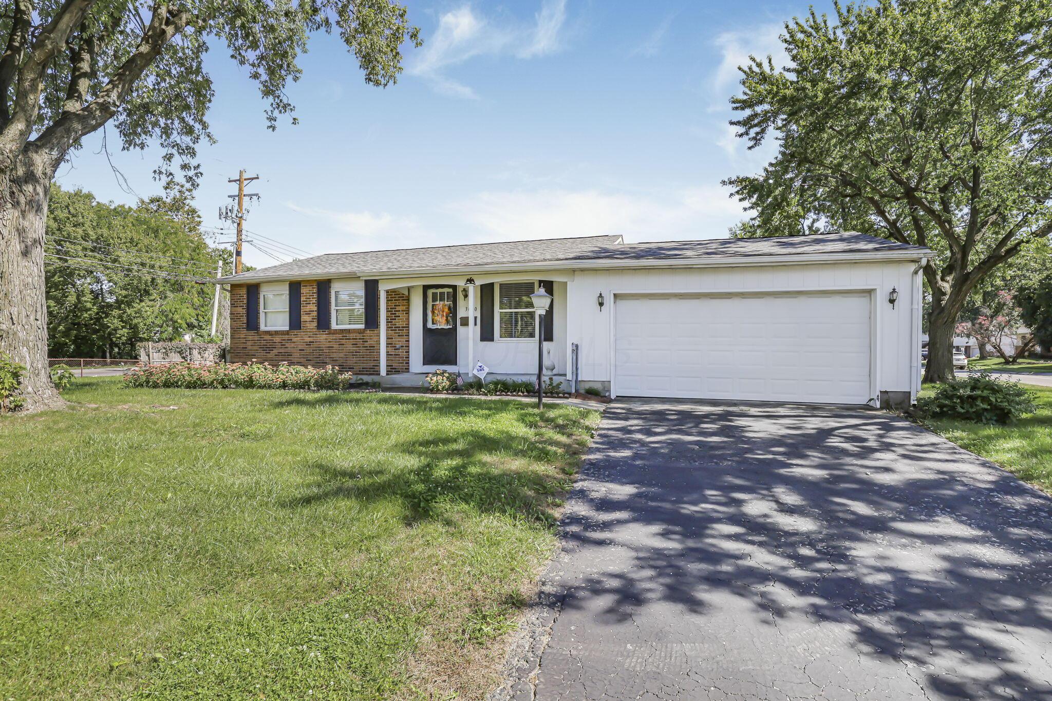 3060 Dunloe Road Property Photo 4