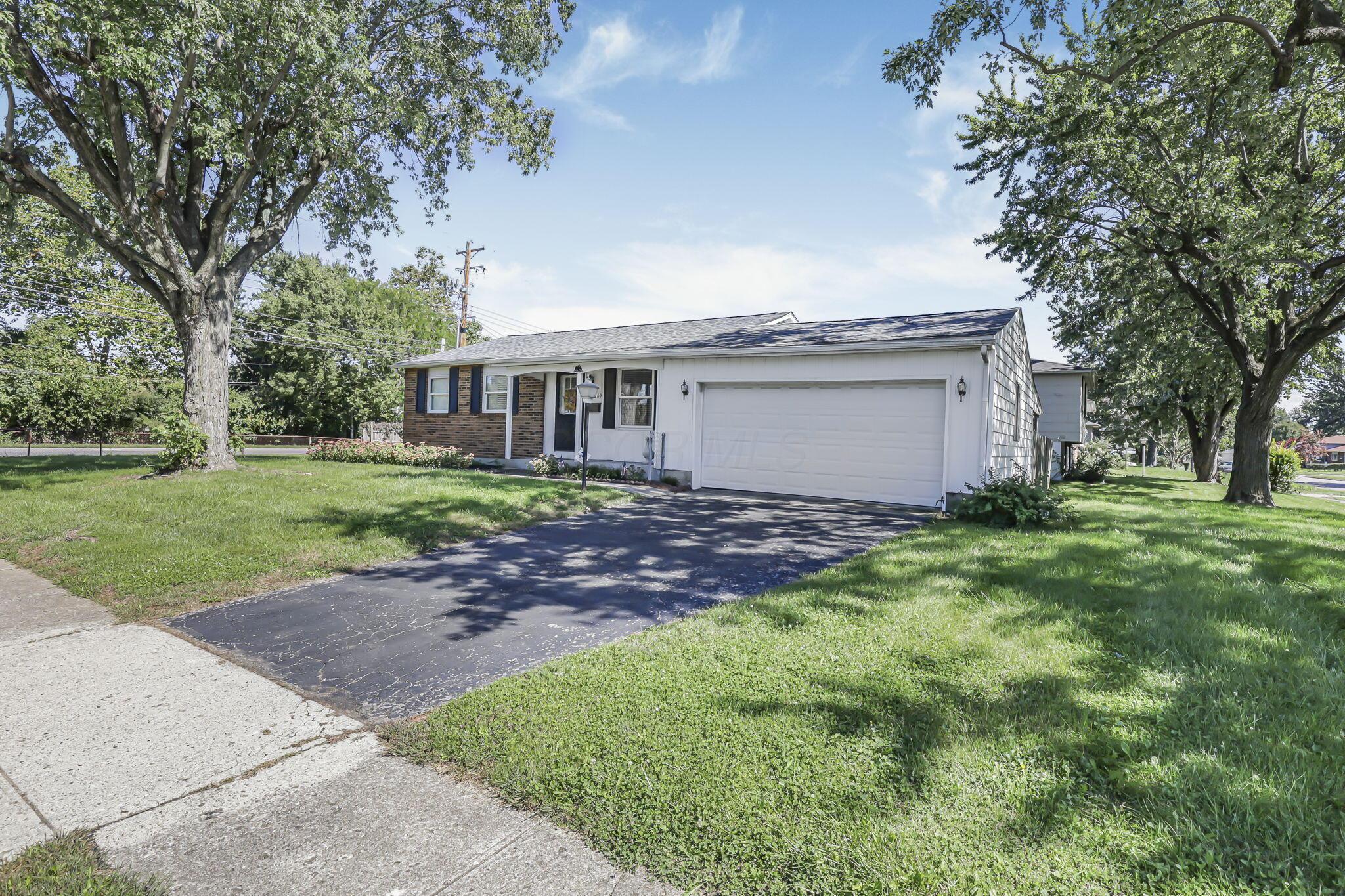 3060 Dunloe Road Property Photo 6