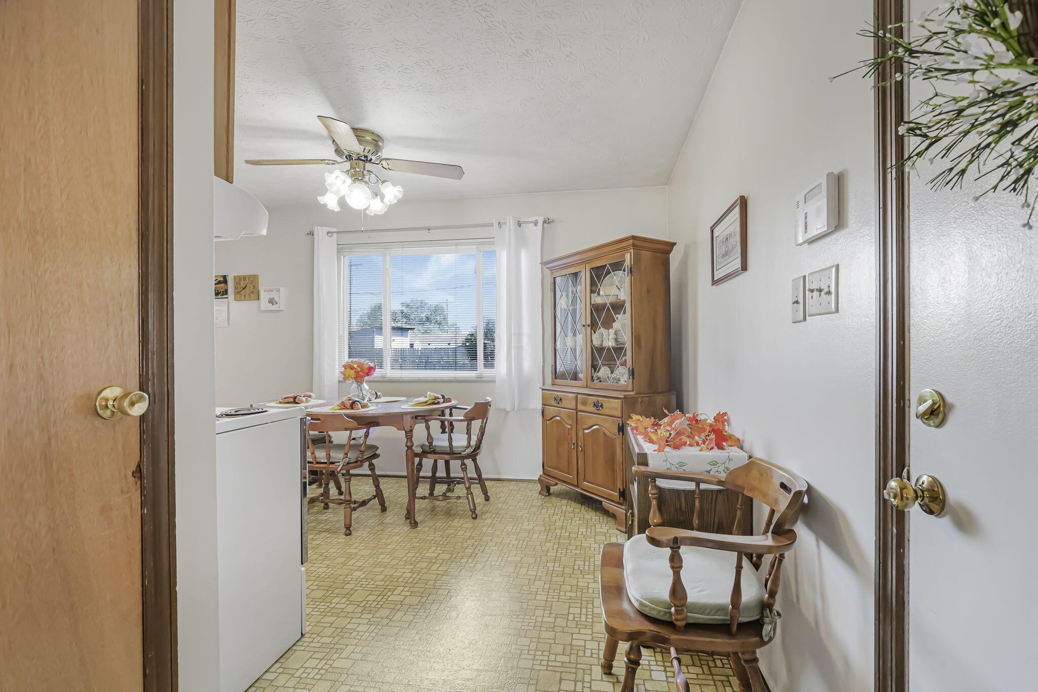 3060 Dunloe Road Property Photo 12
