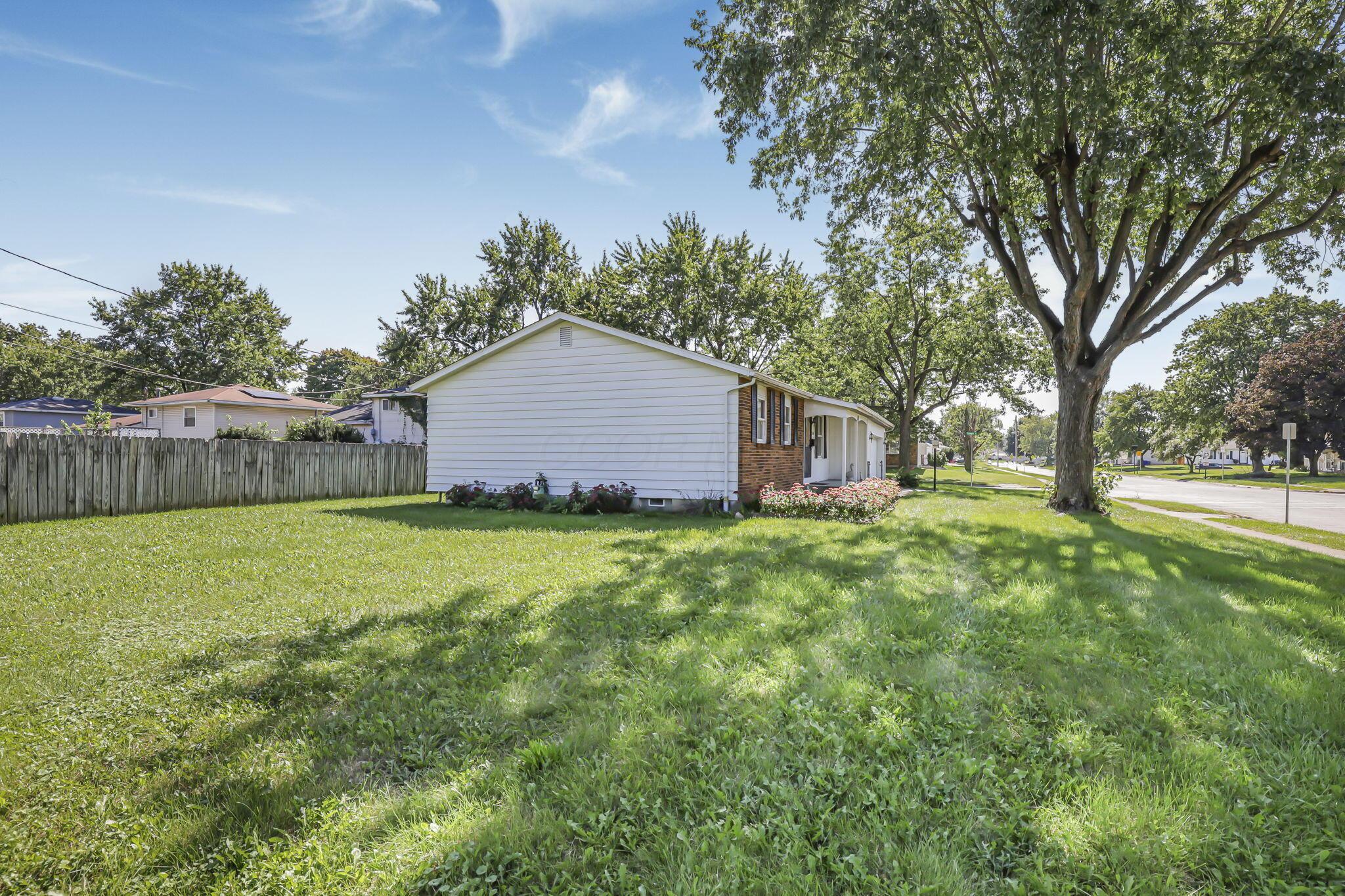 3060 Dunloe Road Property Photo 42