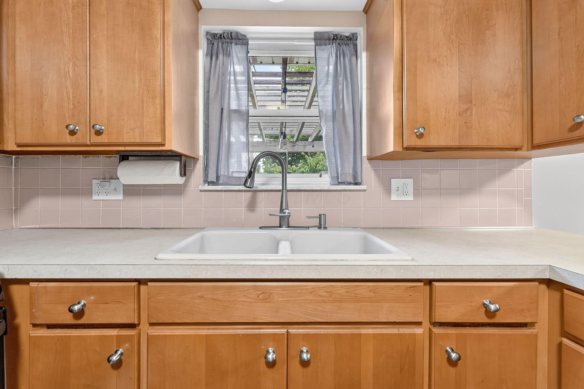 1332 Bronwyn Avenue Property Photo 12