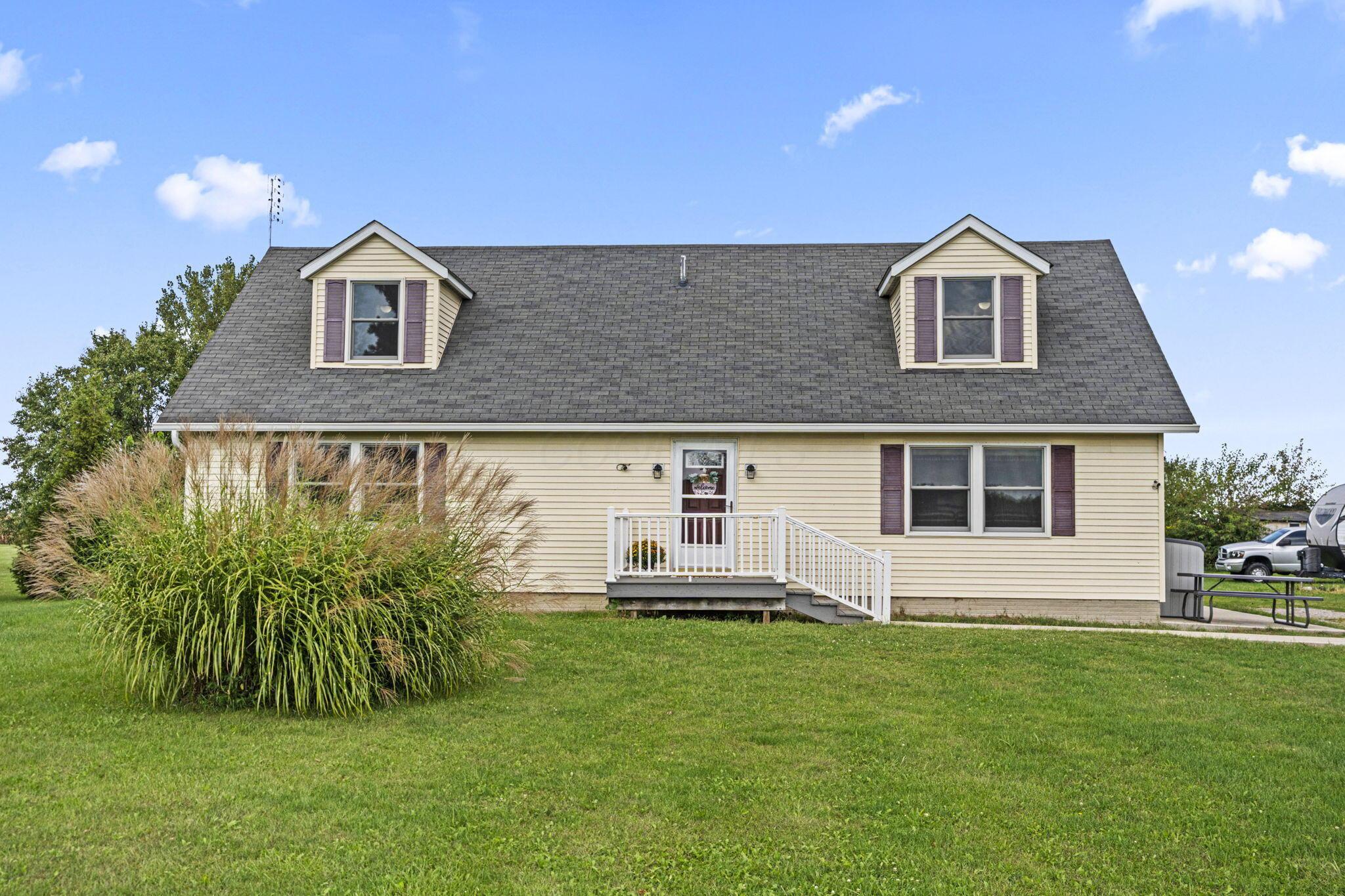 7490 Dyer Road Property Photo 1