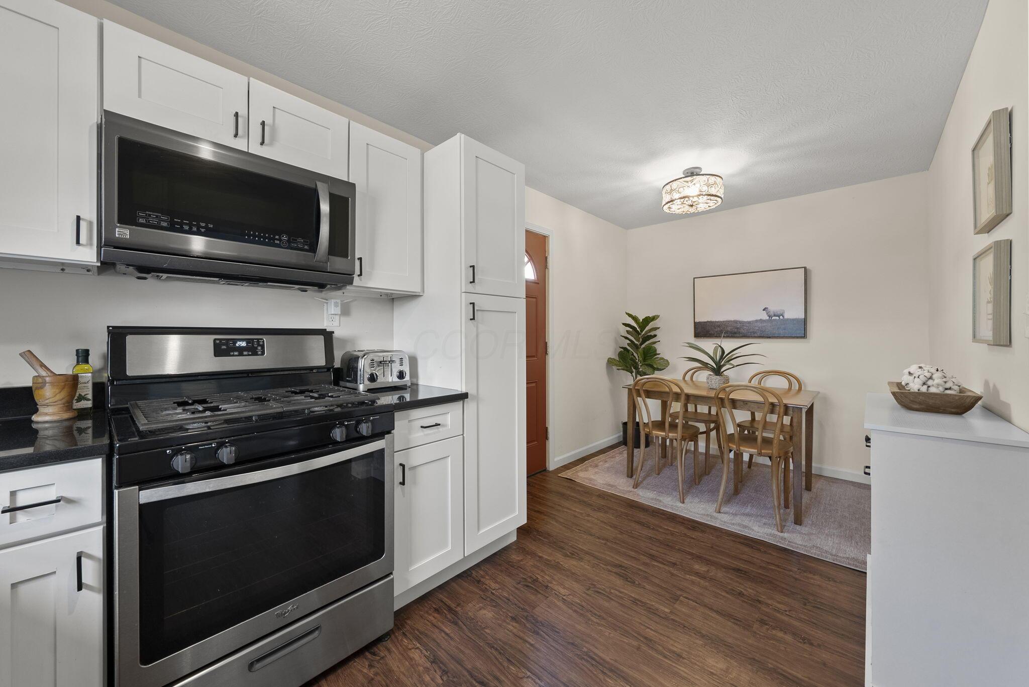 271 E Jenkins Avenue Property Photo 14