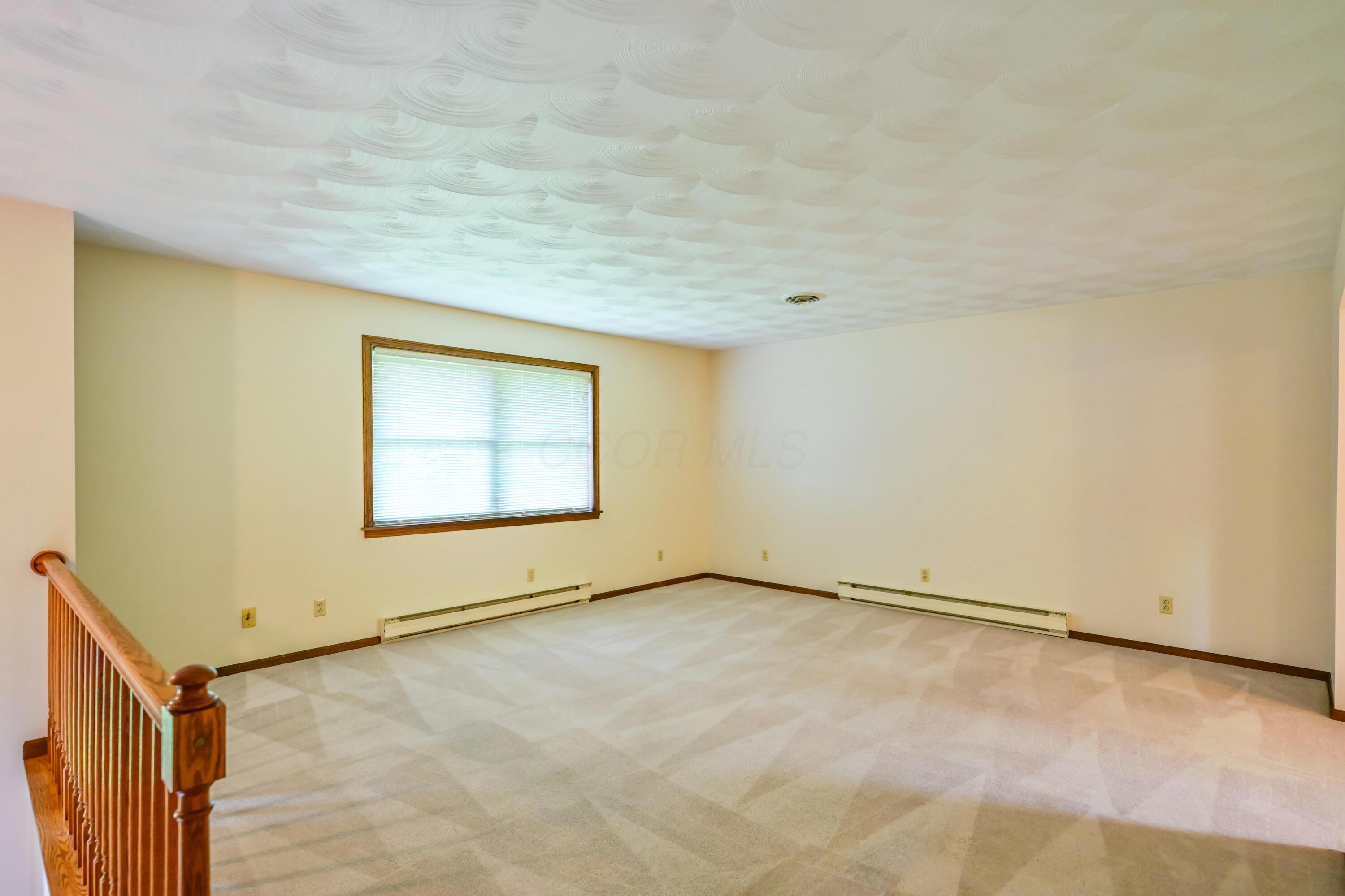 6908 Lemaster Road Property Photo 3