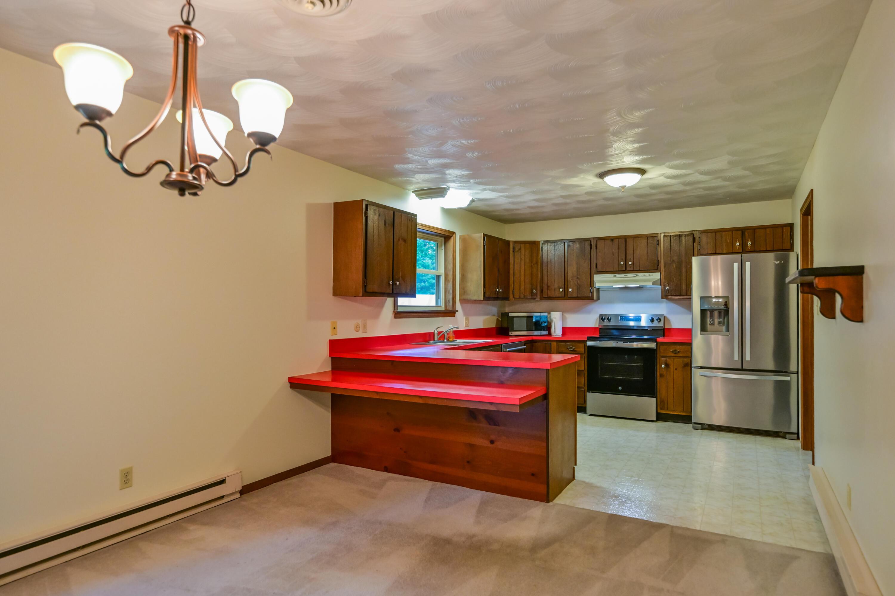 6908 Lemaster Road Property Photo 5