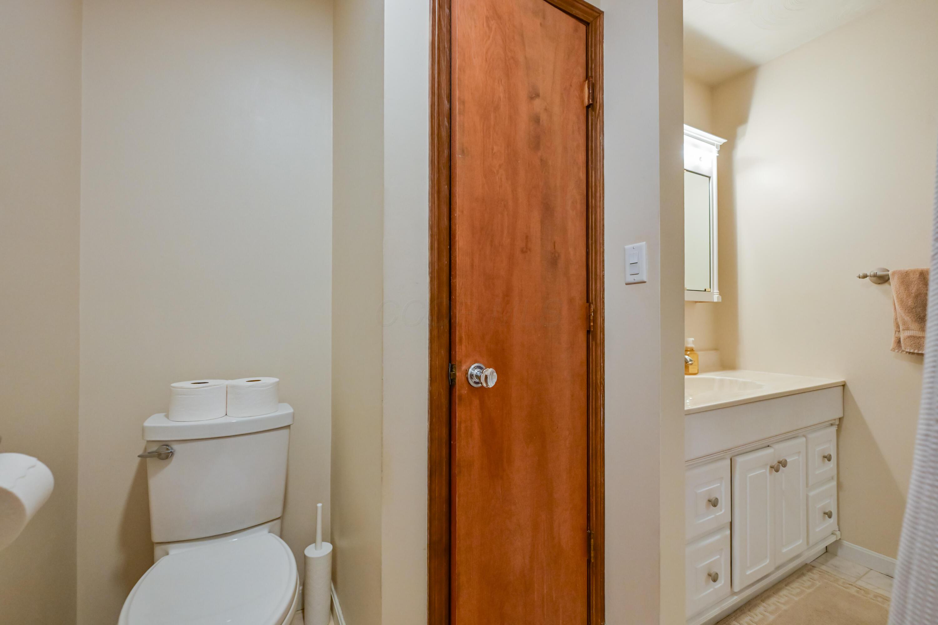 6908 Lemaster Road Property Photo 13