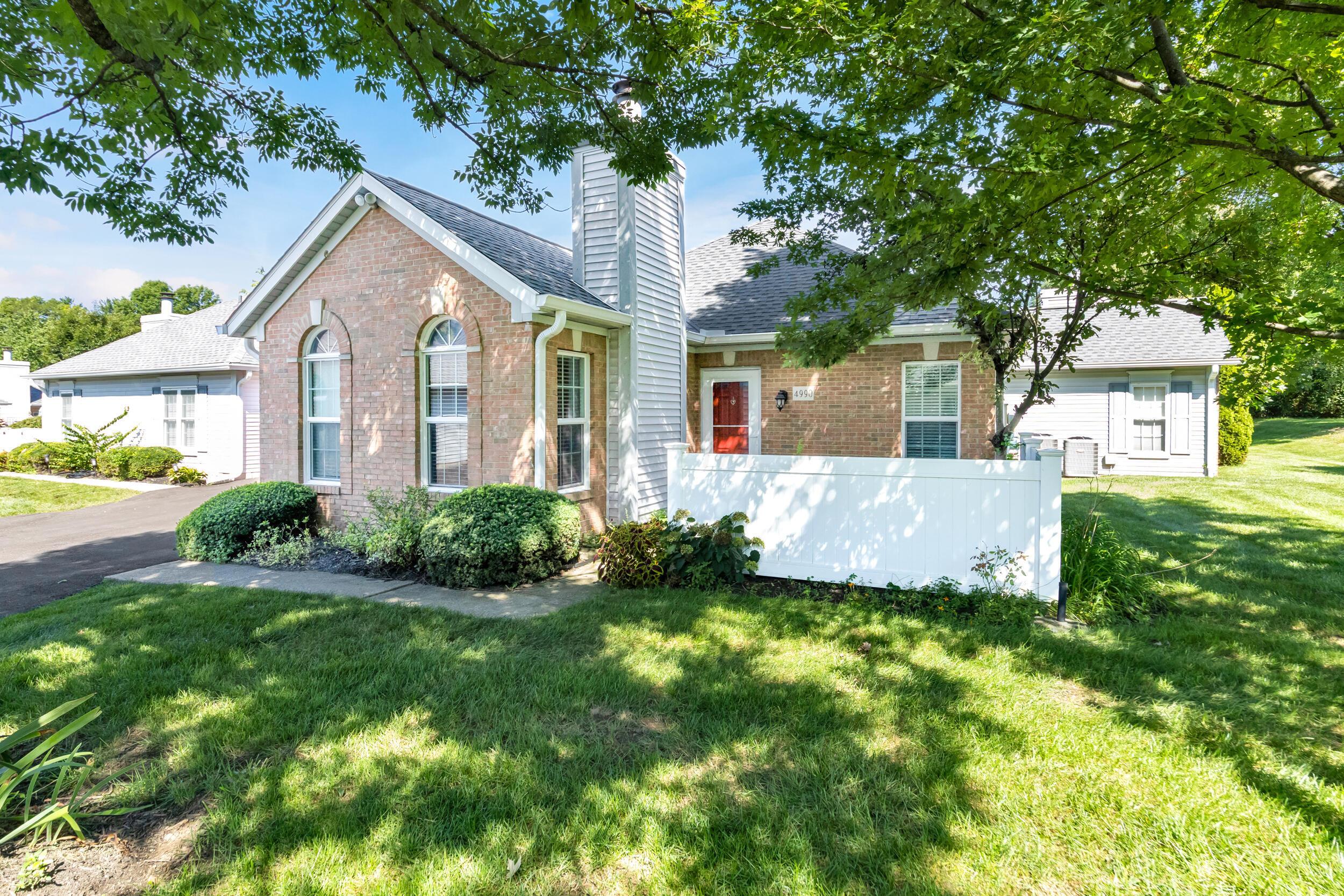 4990 Deer Forest Place Property Photo 3