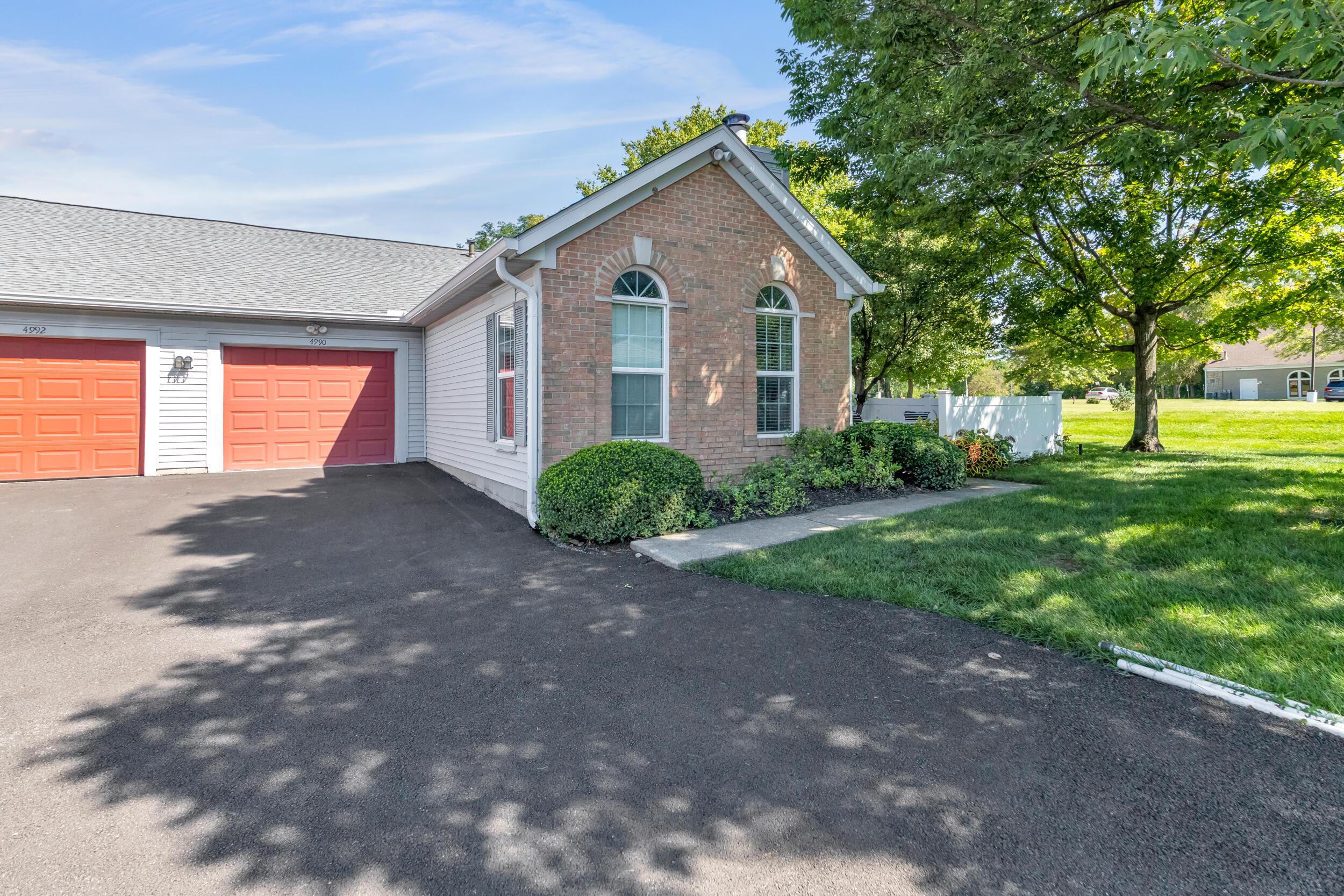 4990 Deer Forest Place Property Photo 4