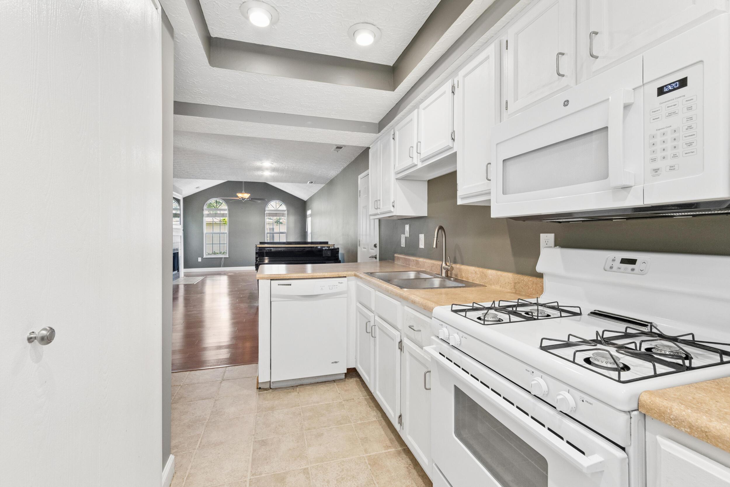 4990 Deer Forest Place Property Photo 17