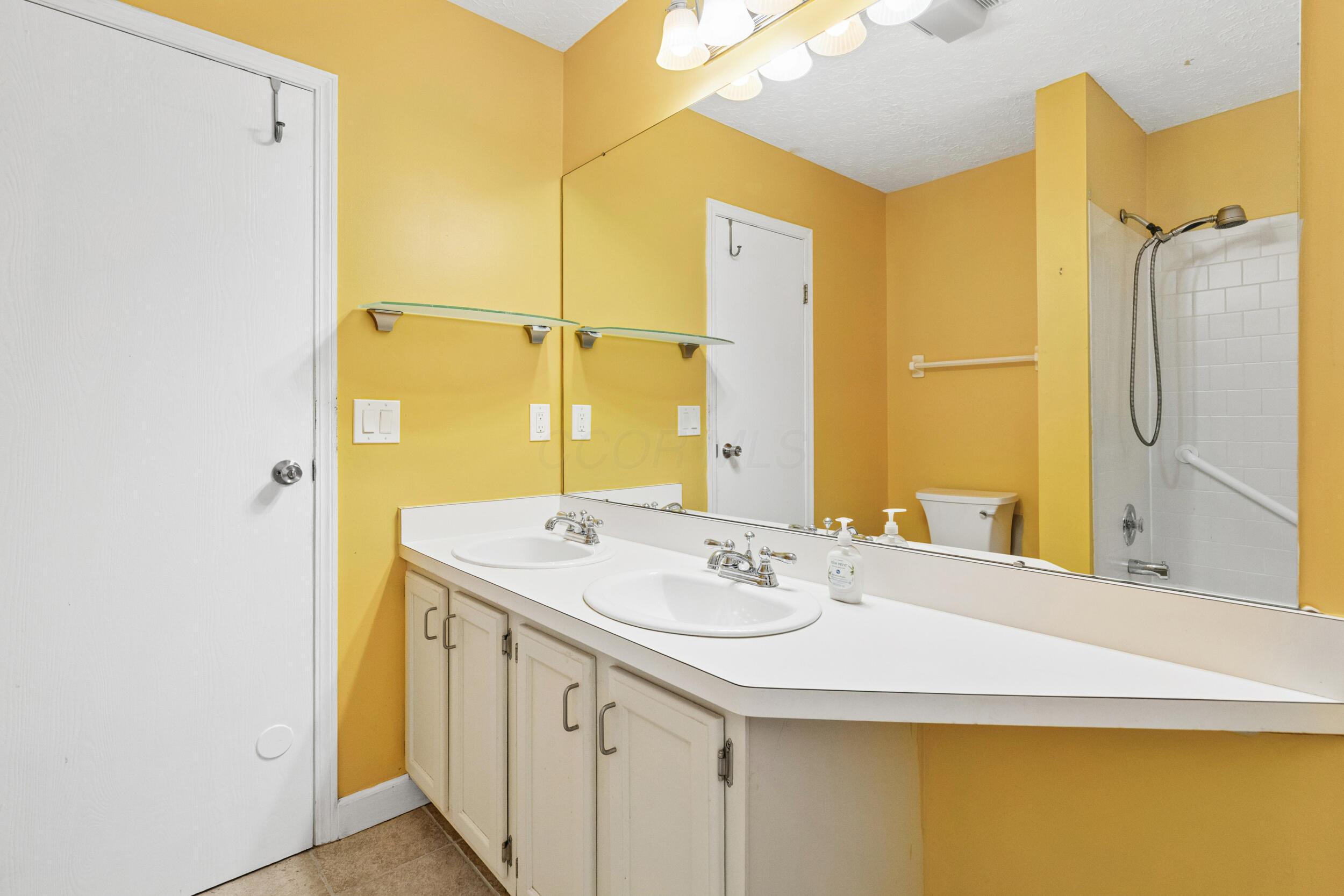 4990 Deer Forest Place Property Photo 24