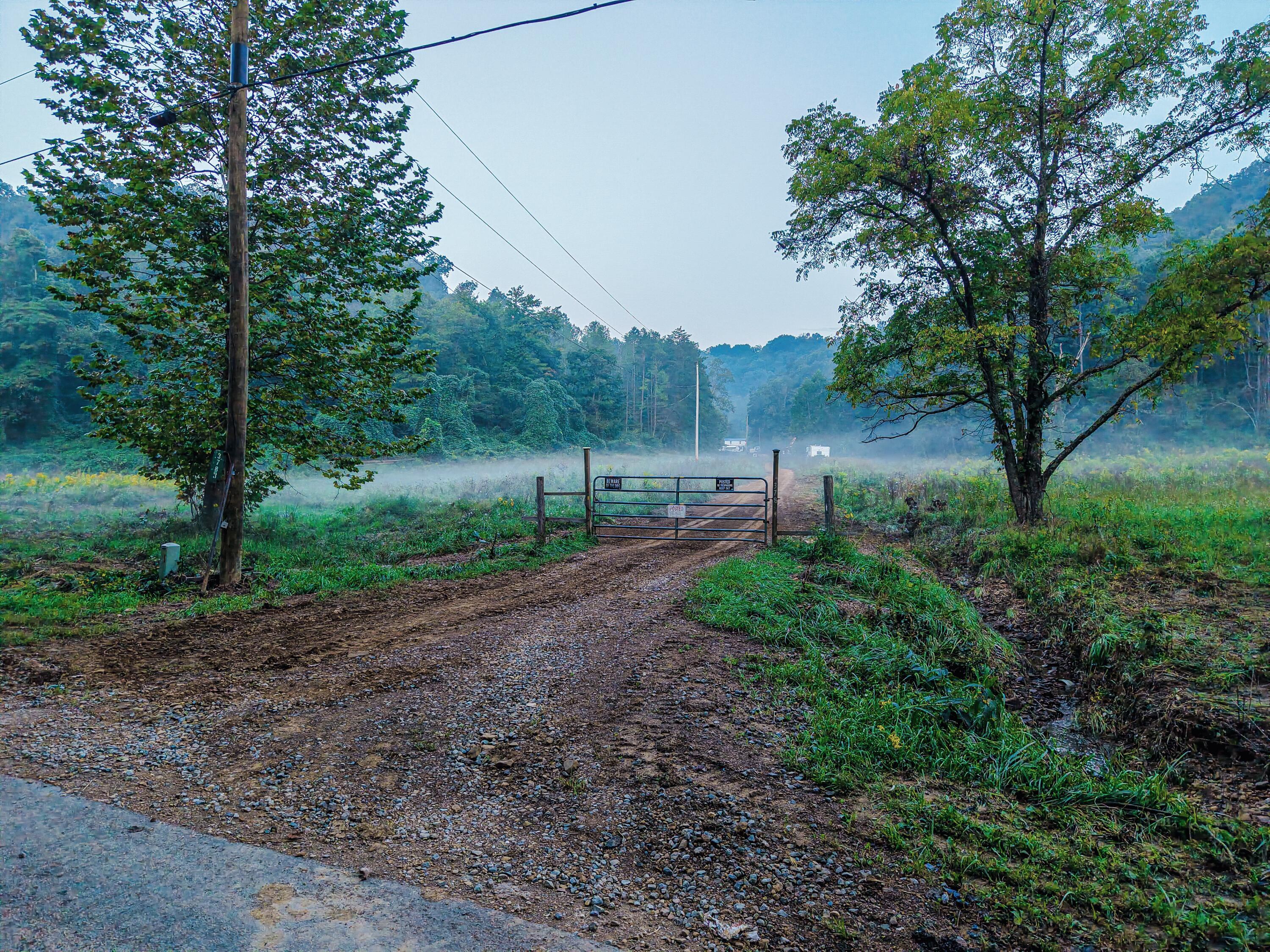 3783 Carrs Run Road Property Photo 1
