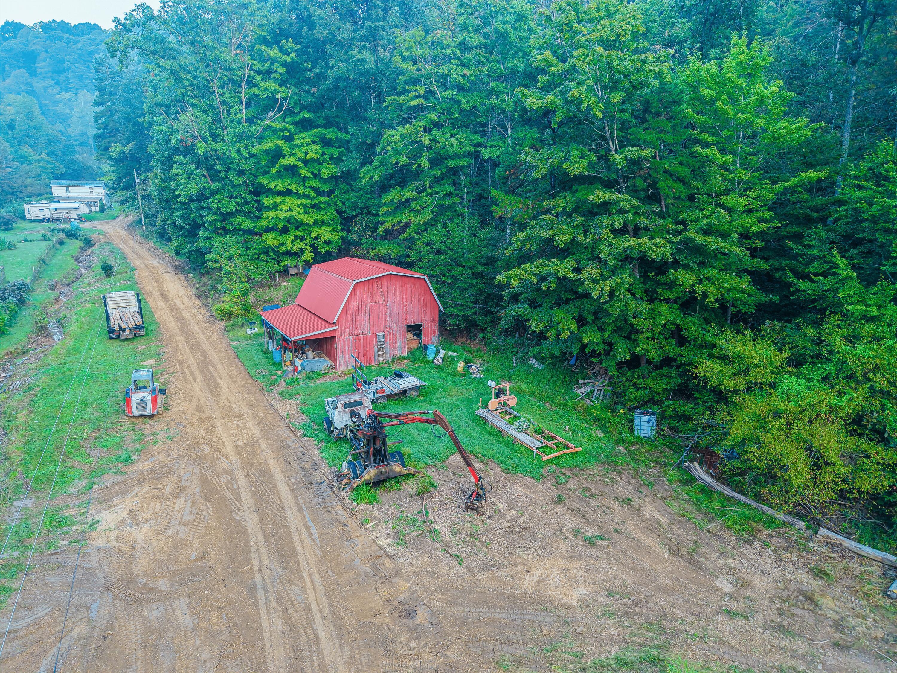 3783 Carrs Run Road Property Photo 12