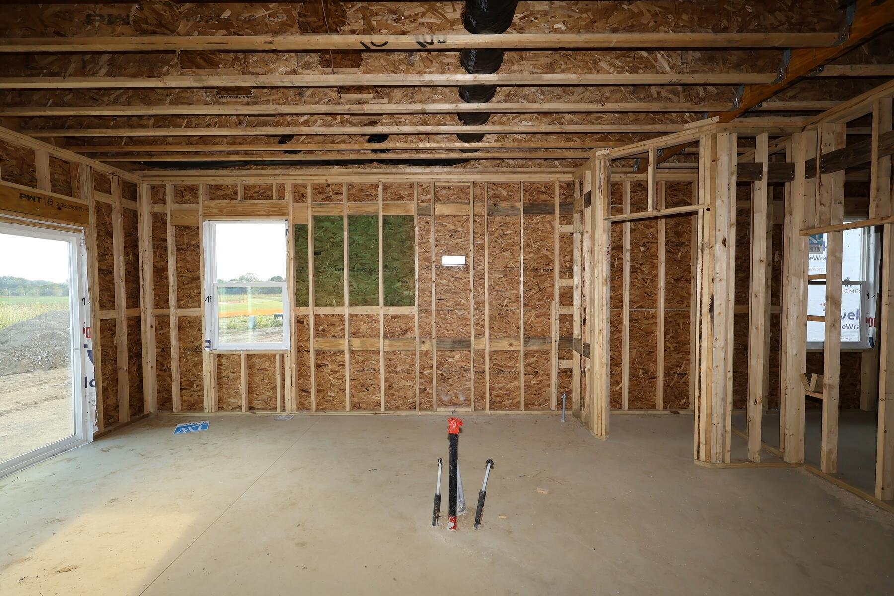 1122 Brittany Drive Property Photo 3