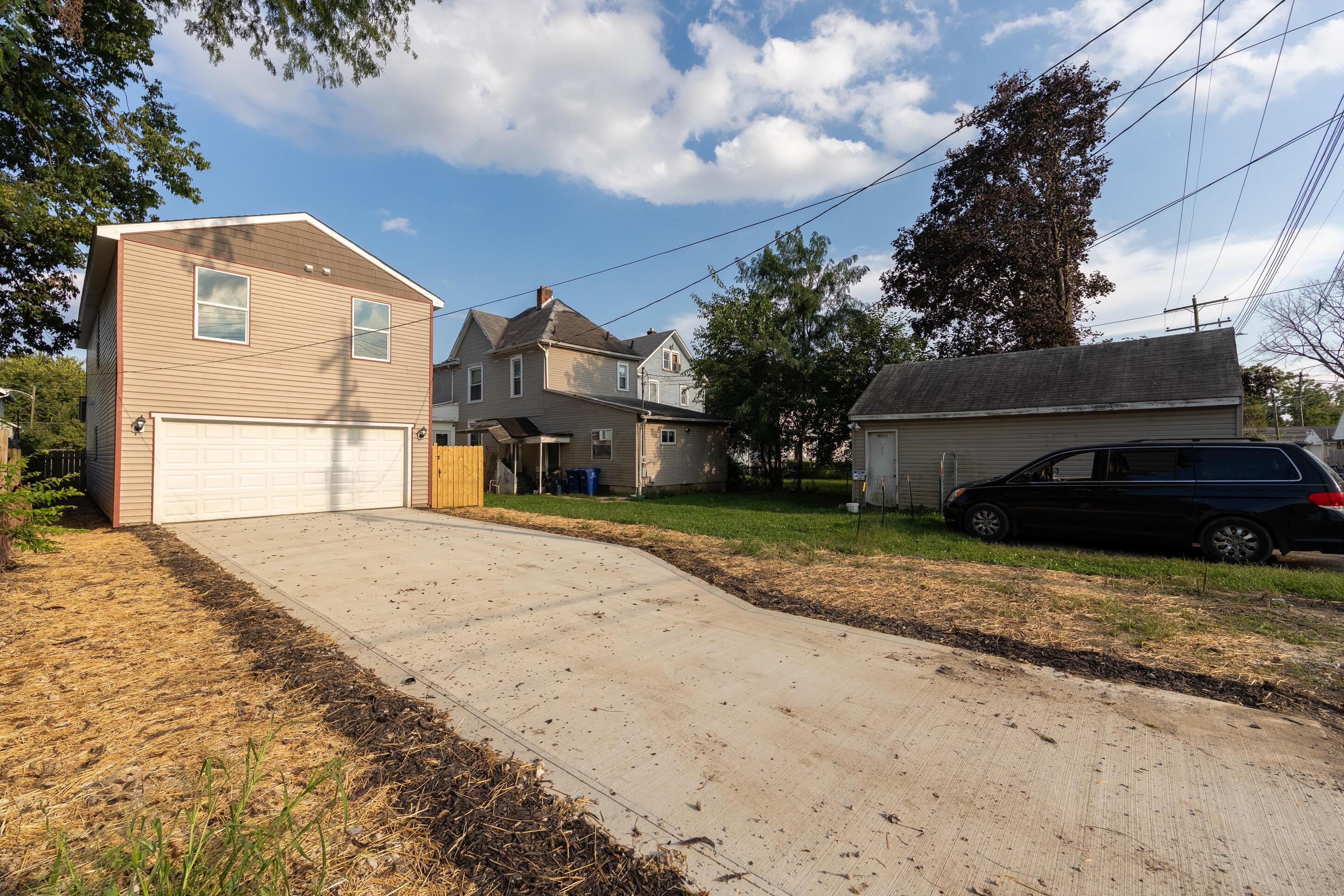 149 S Harris Avenue Property Photo 11