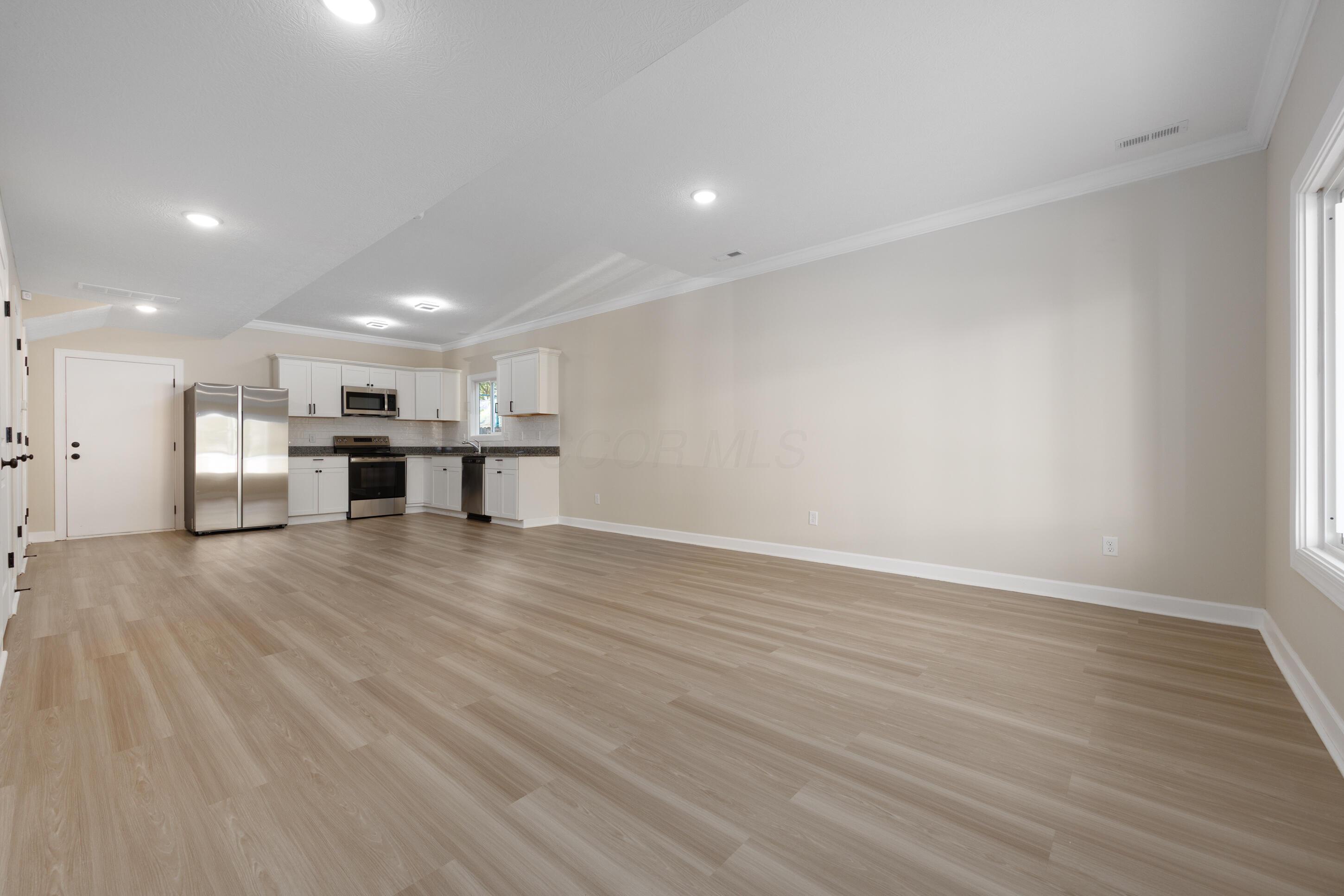 149 S Harris Avenue Property Photo 16