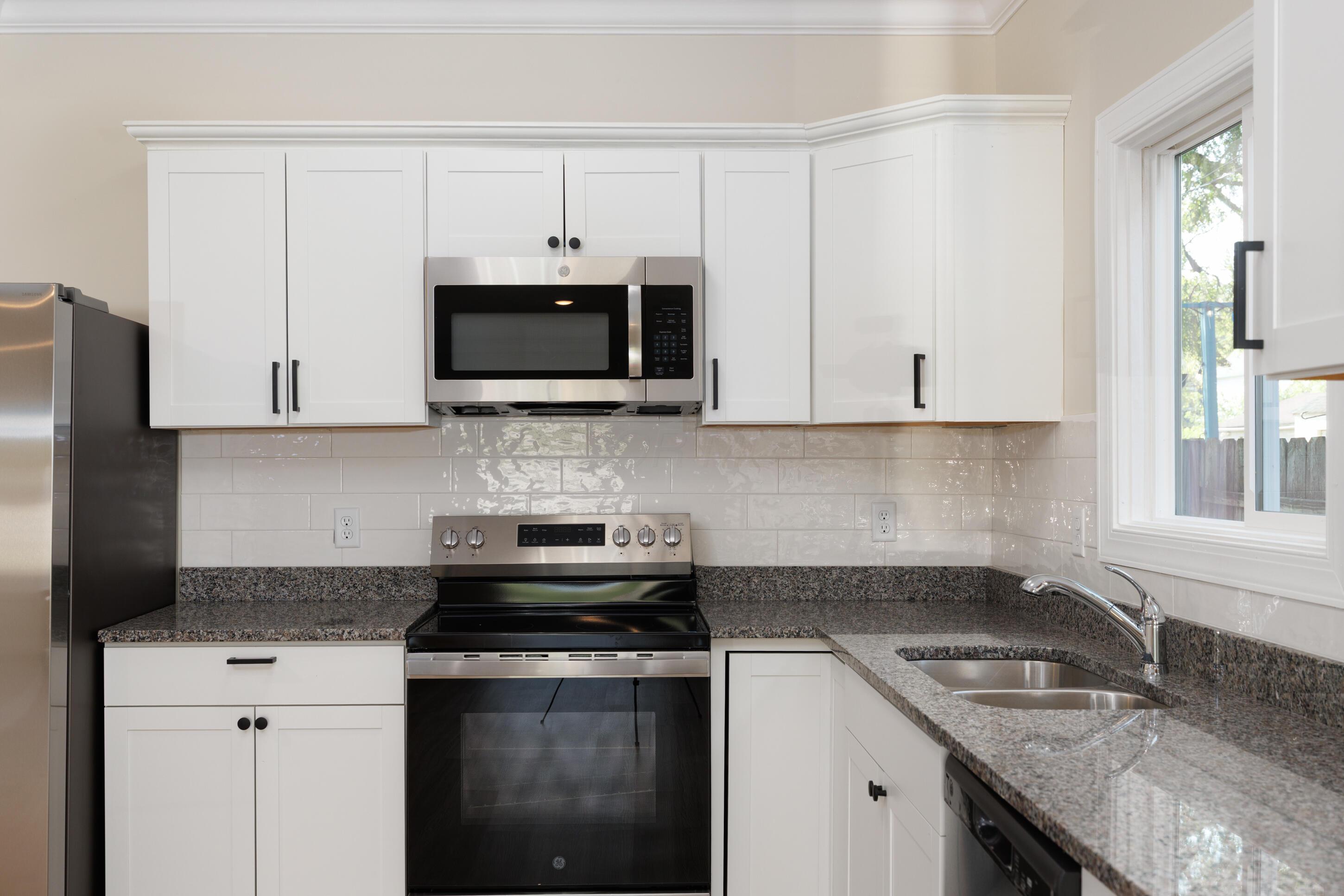 149 S Harris Avenue Property Photo 23