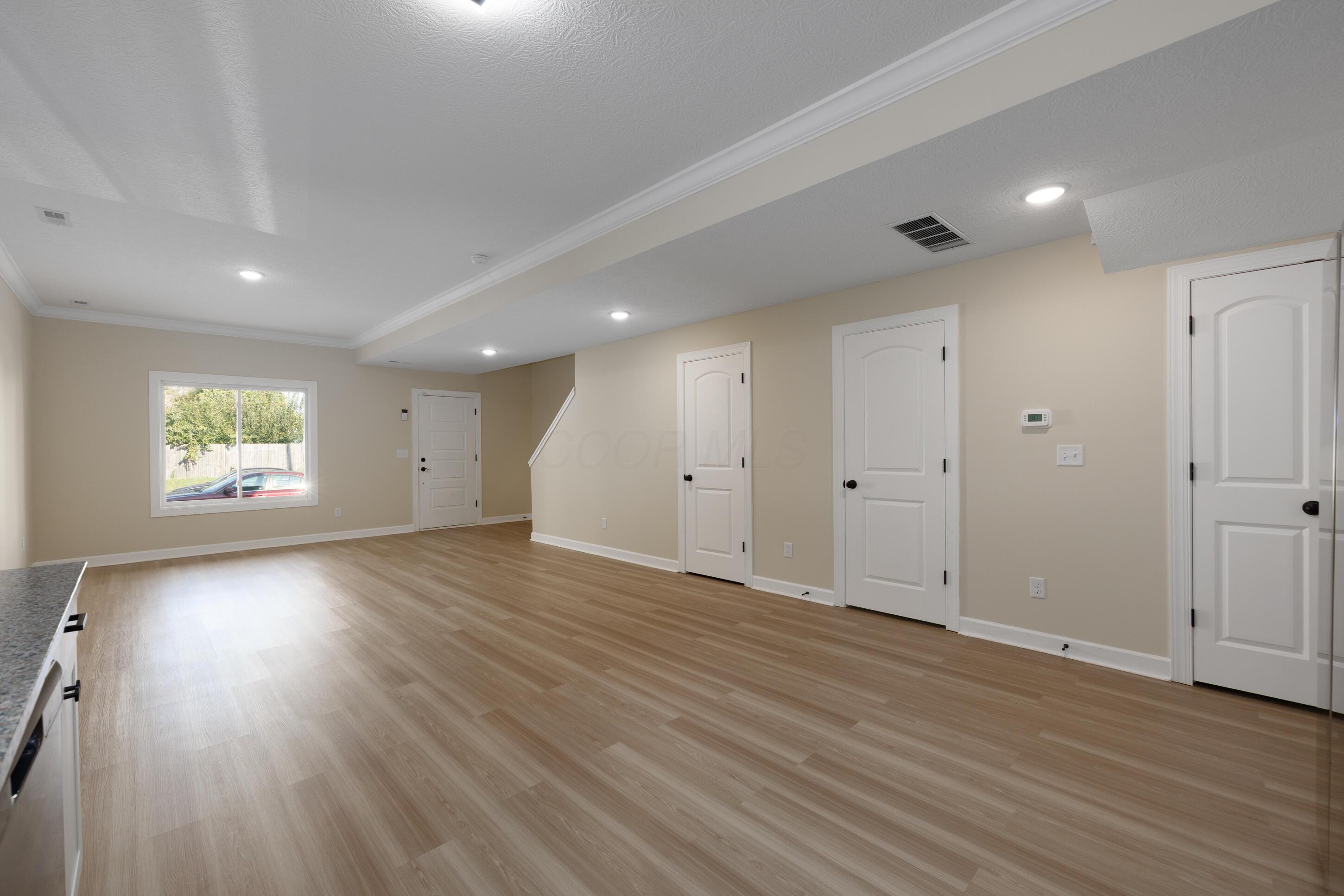 149 S Harris Avenue Property Photo 24