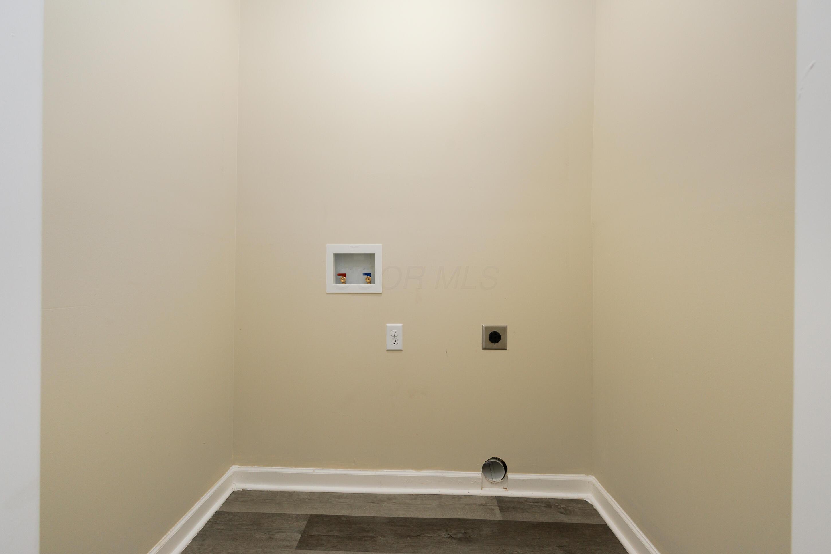 149 S Harris Avenue Property Photo 28