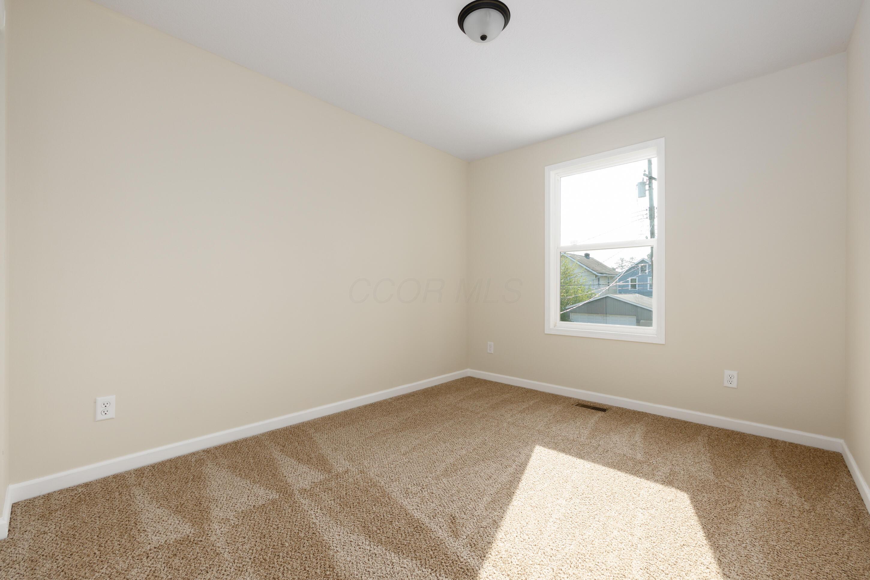 149 S Harris Avenue Property Photo 29