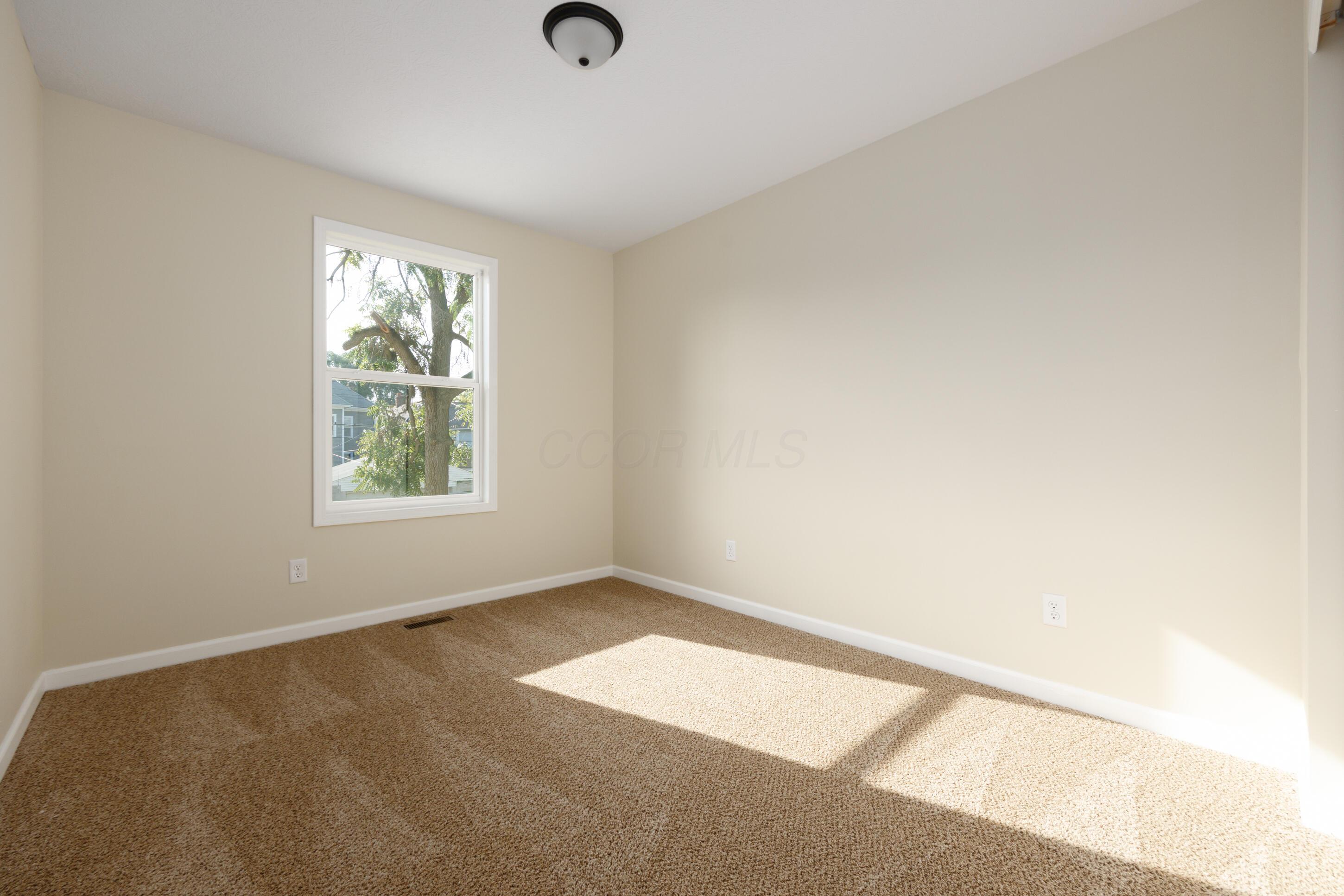 149 S Harris Avenue Property Photo 31