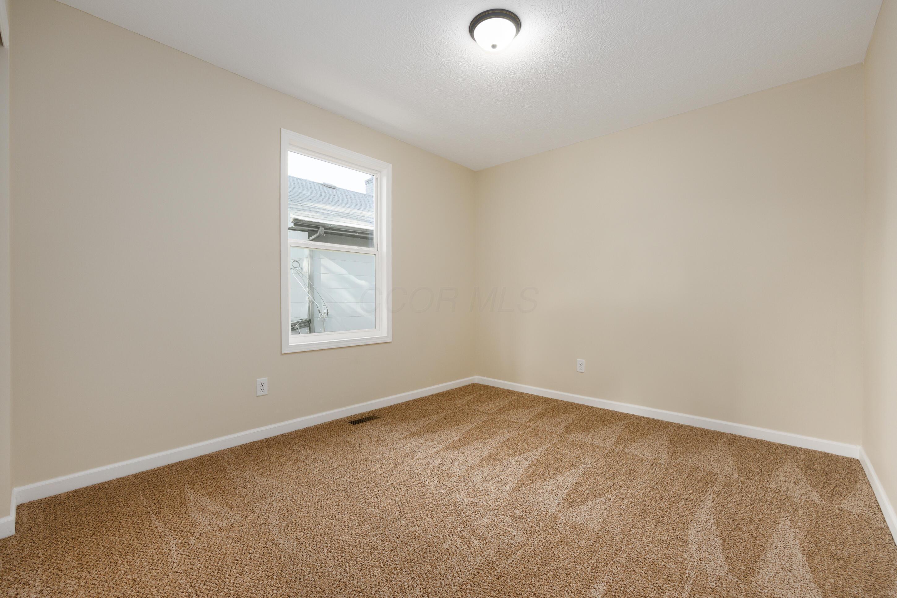 149 S Harris Avenue Property Photo 33