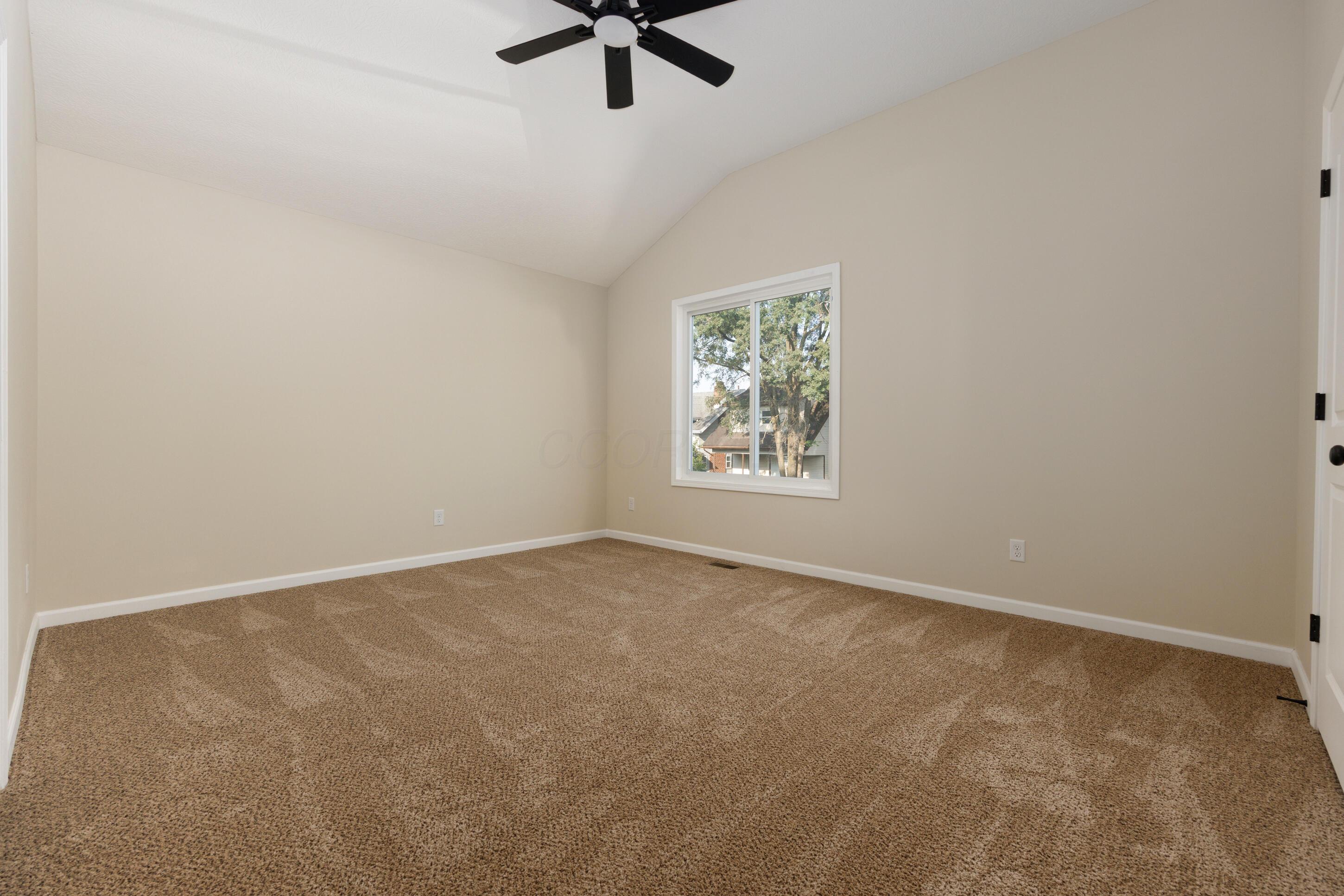149 S Harris Avenue Property Photo 36