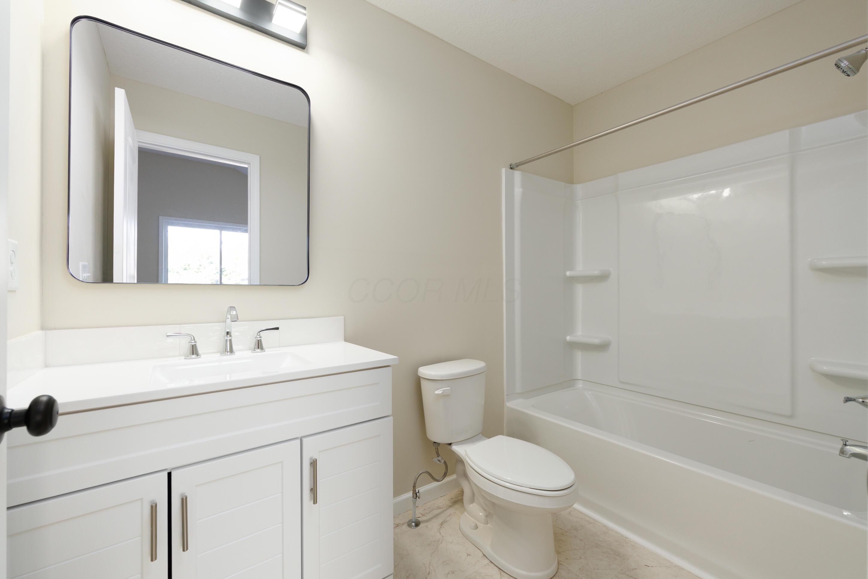 149 S Harris Avenue Property Photo 38