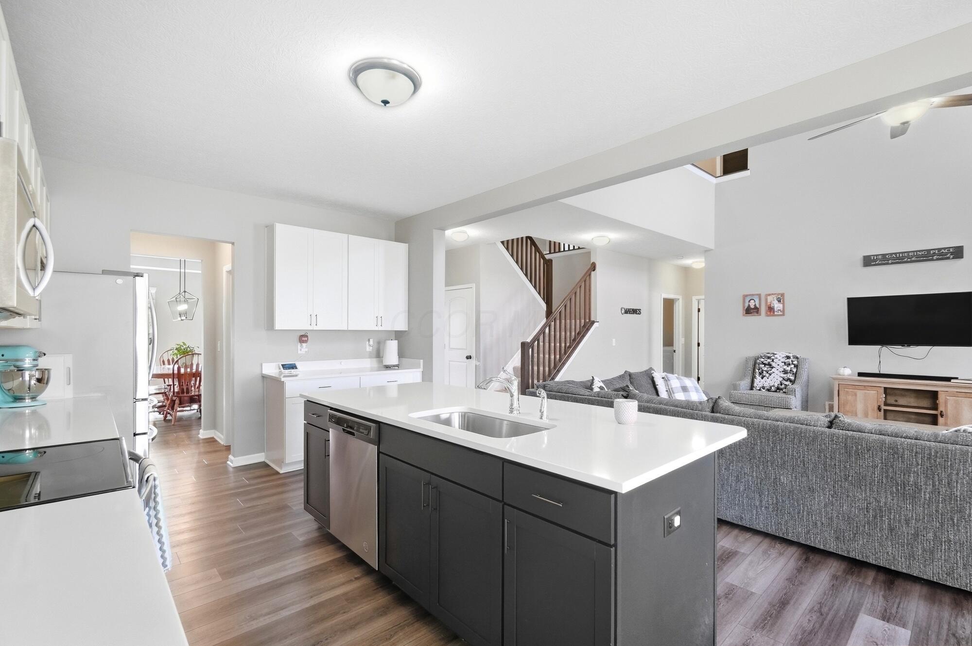 553 Pagoda Loop Property Photo 9