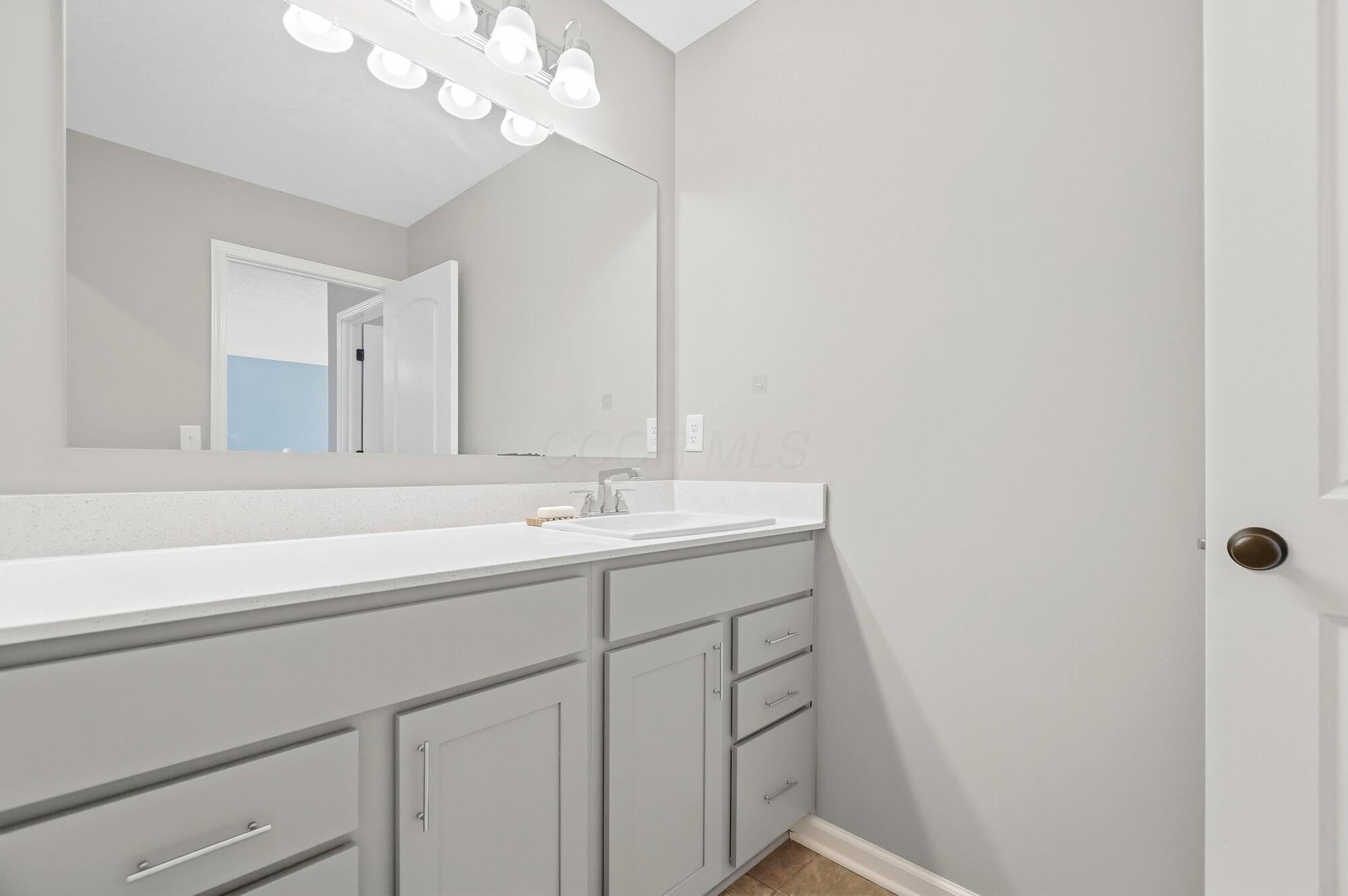 553 Pagoda Loop Property Photo 41