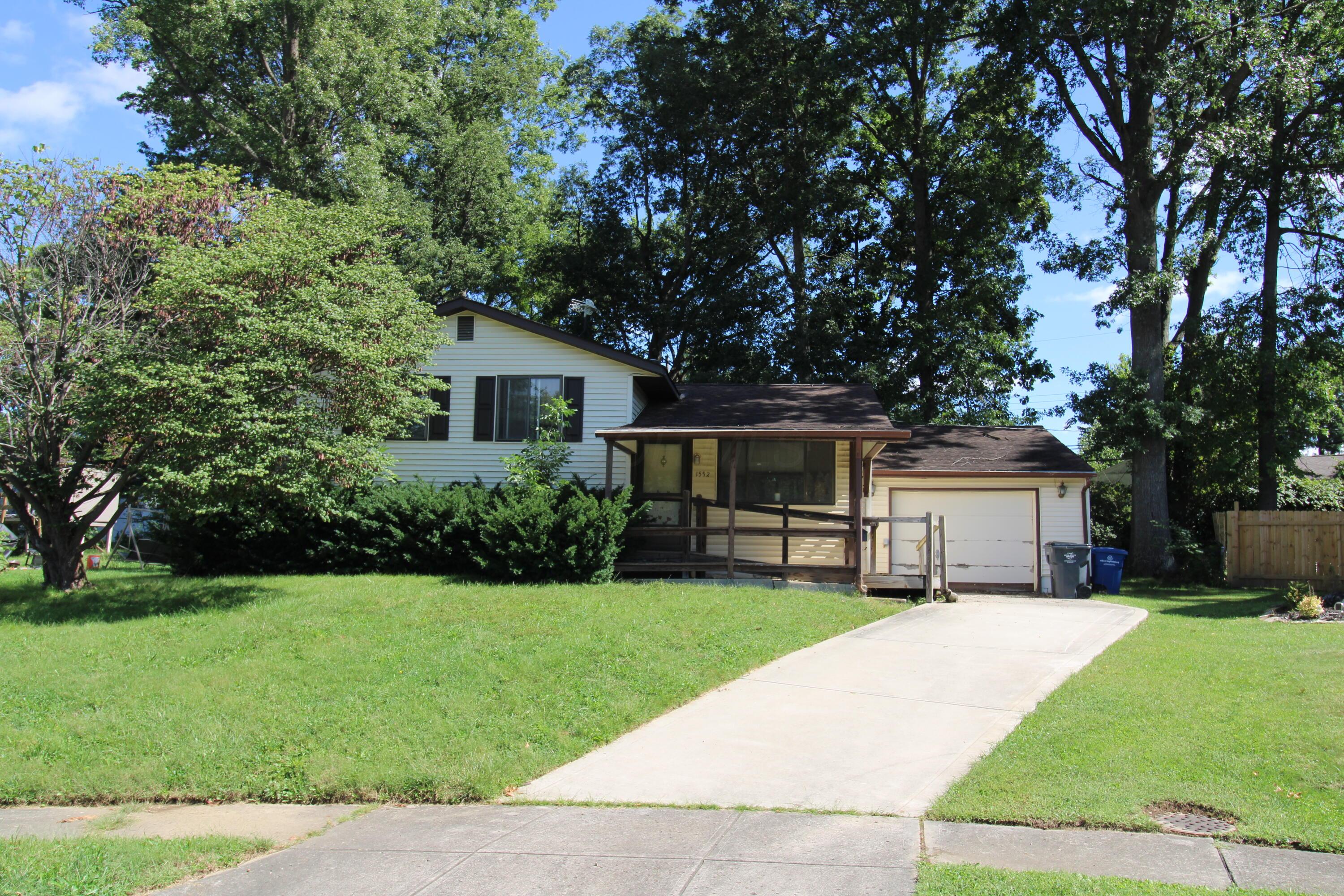 1552 Lexdale Court Property Photo 1