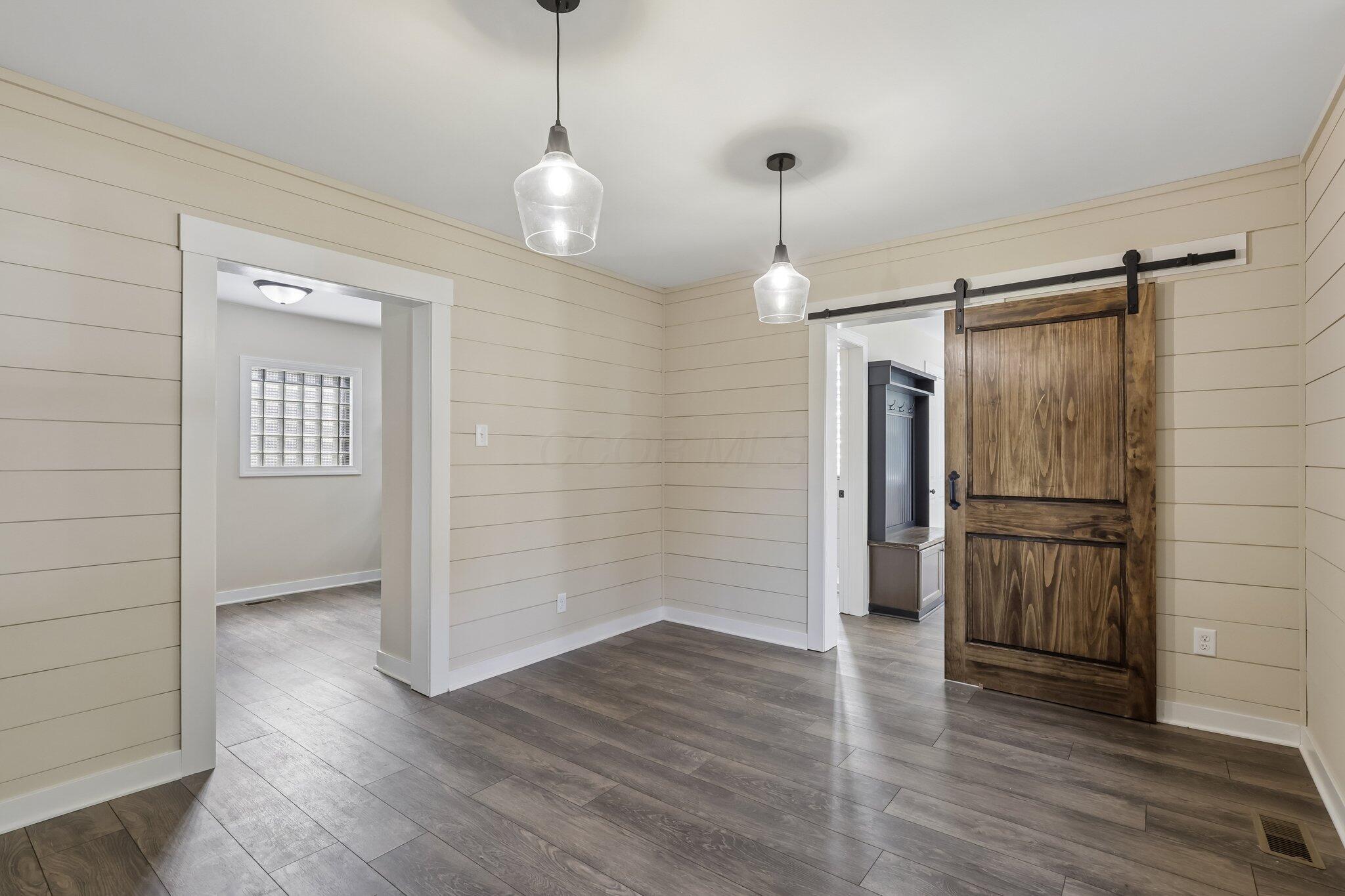 2562 Graham Avenue Property Photo 11