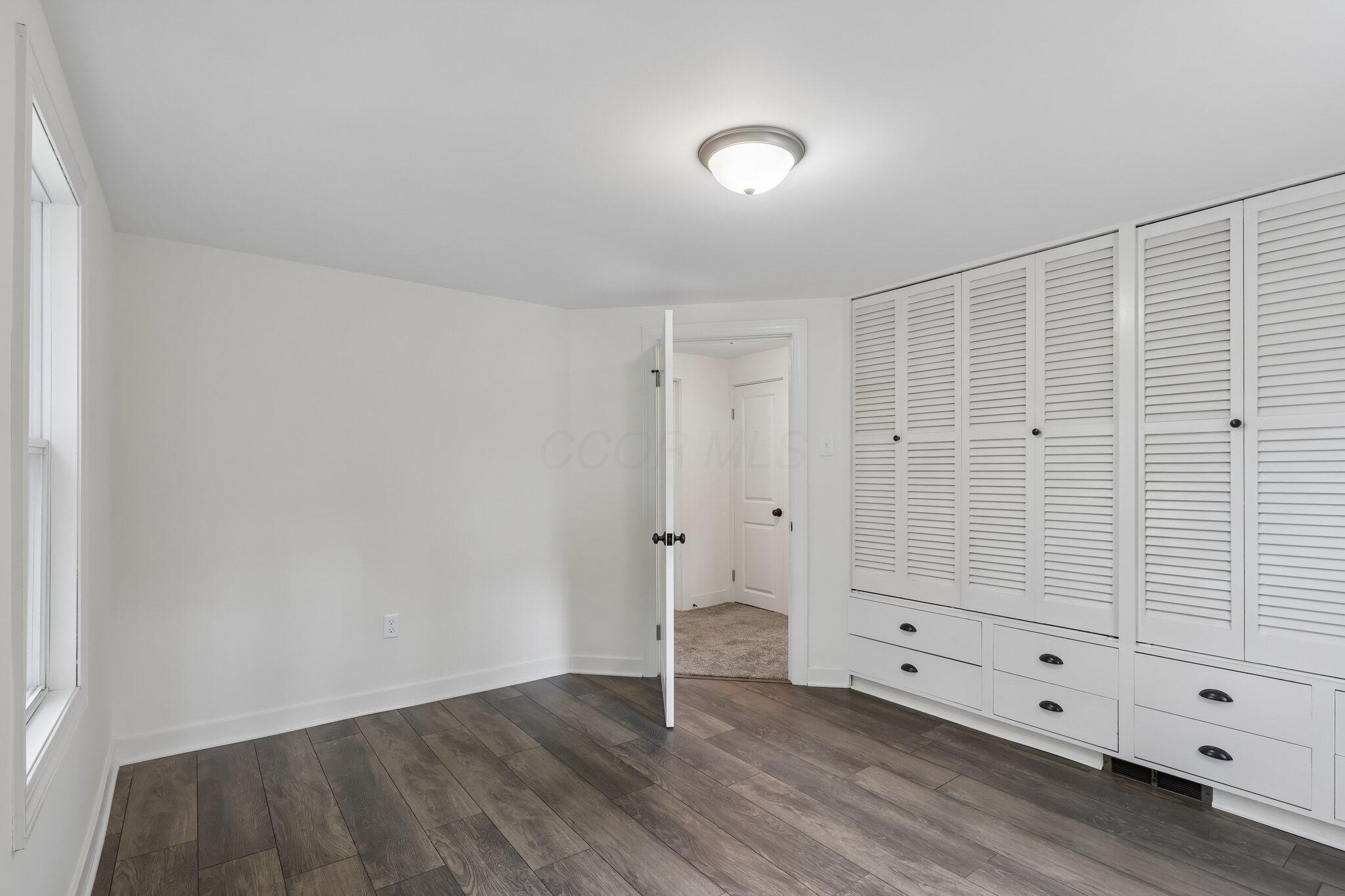 2562 Graham Avenue Property Photo 21