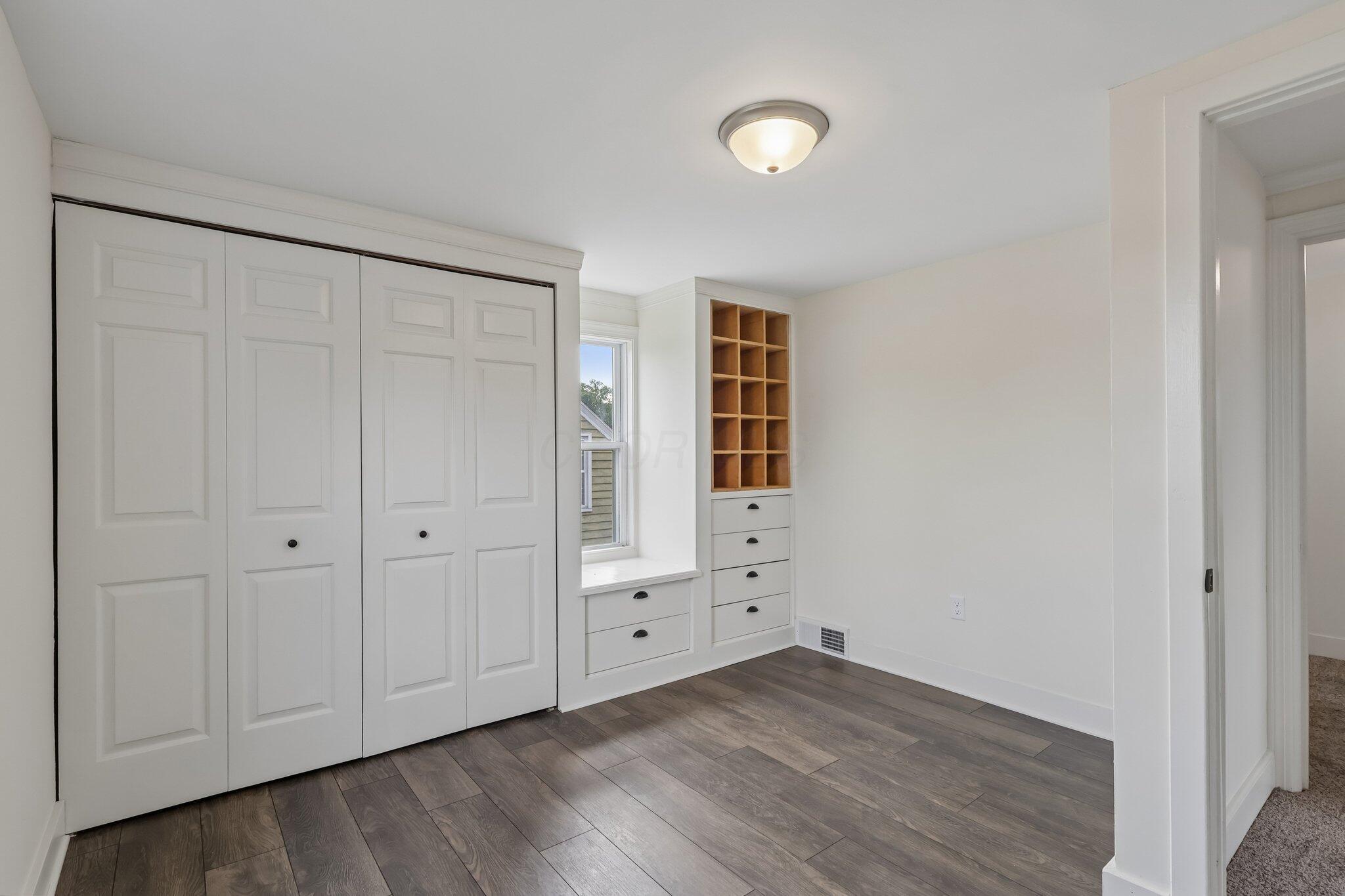 2562 Graham Avenue Property Photo 22