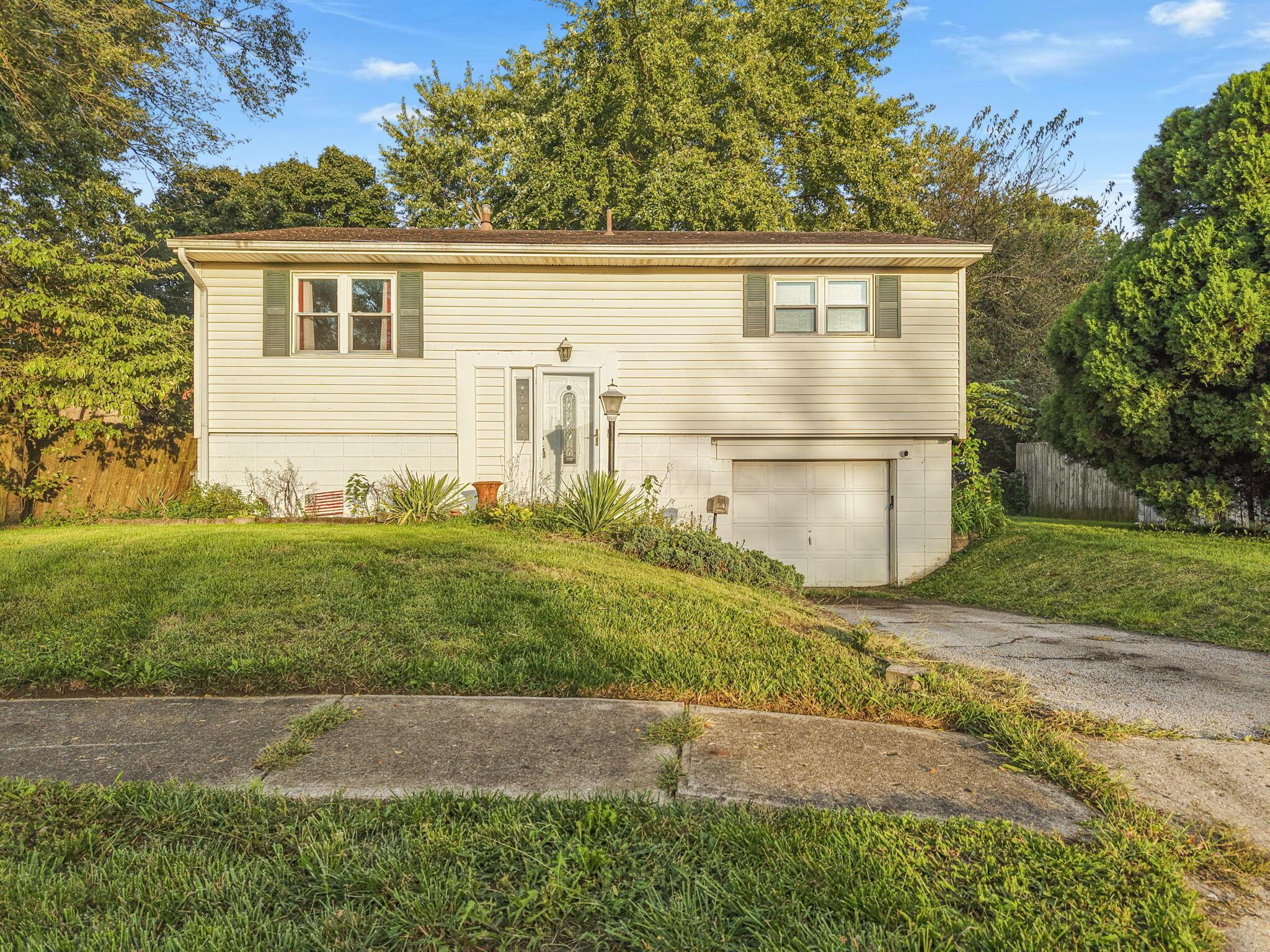 3096 Hatfield Court Property Photo 1