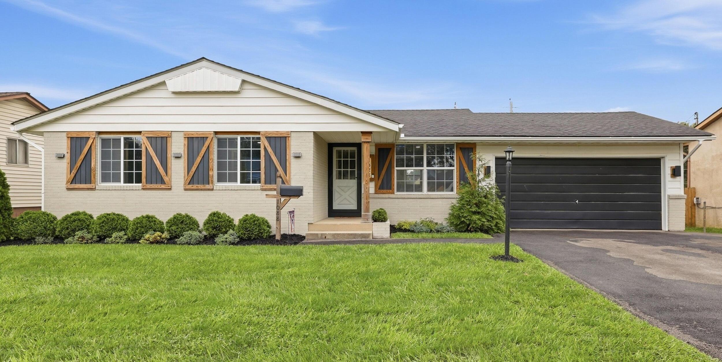 1088 Torrey Hill Drive Property Photo 1
