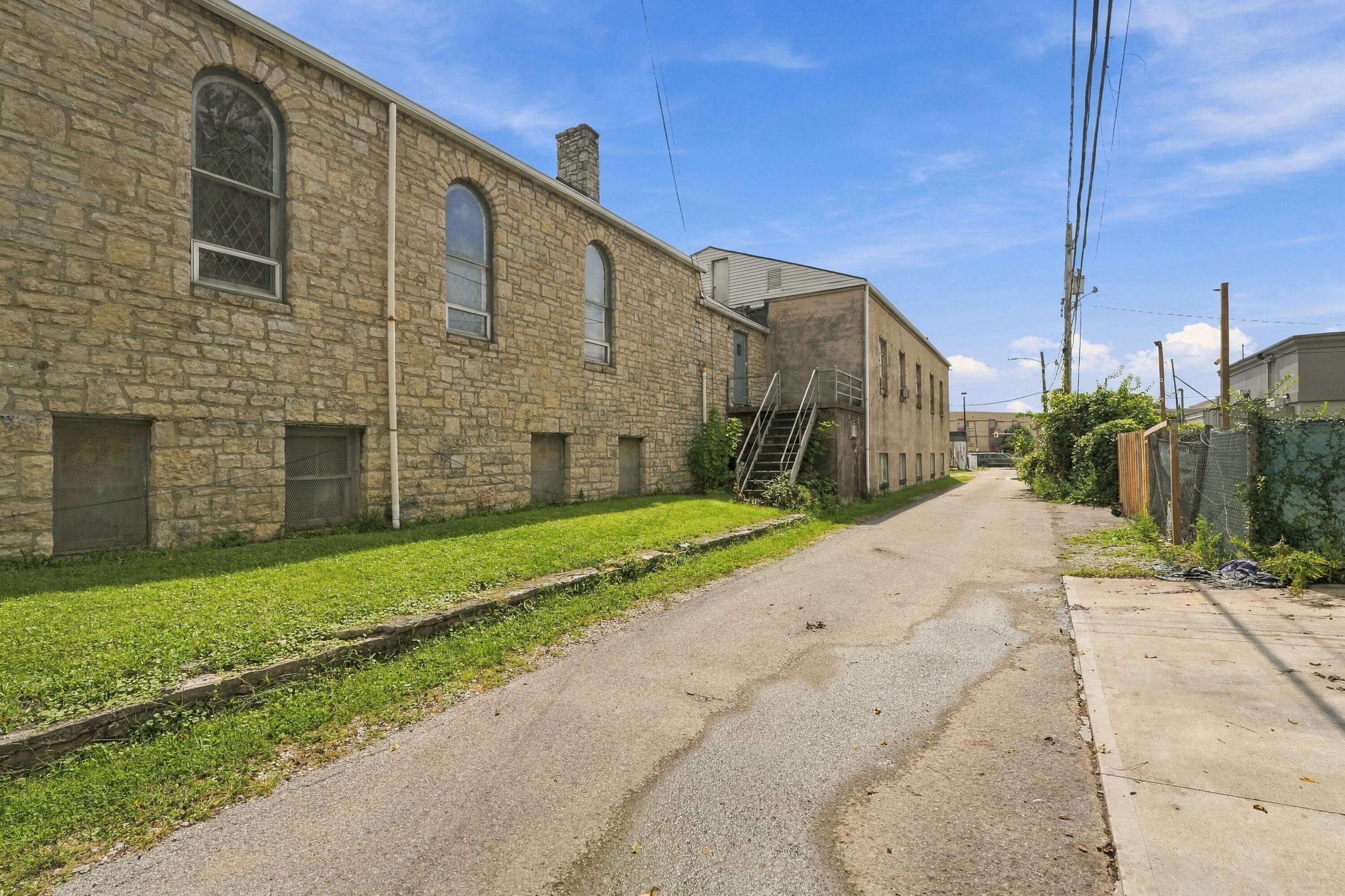 1783 Melrose Property Photo 16