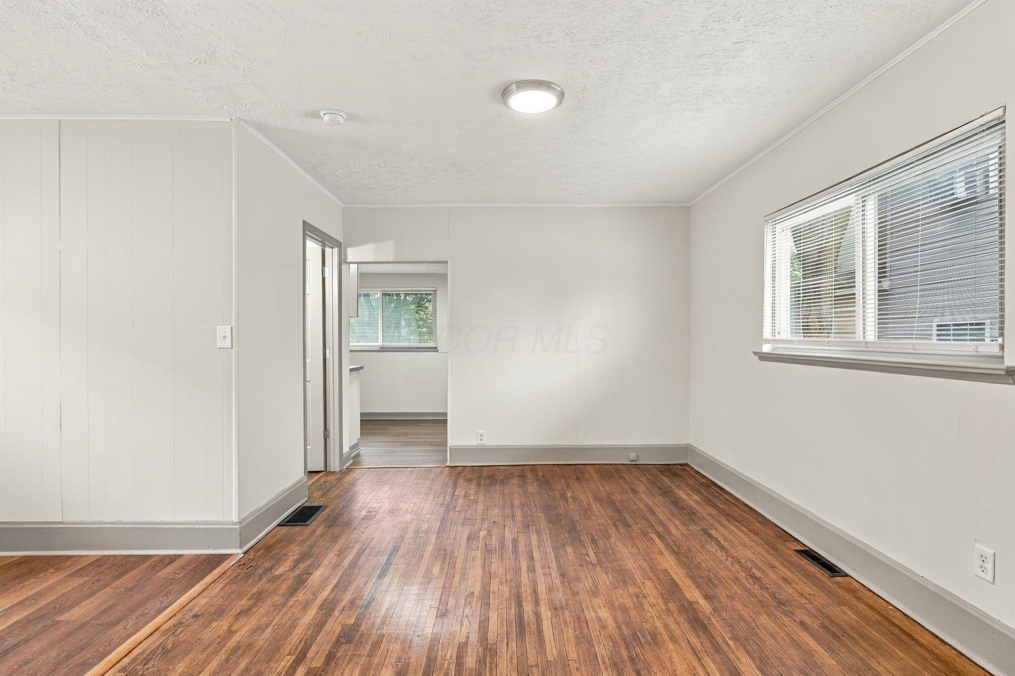 771 Campbell Avenue Property Photo 11