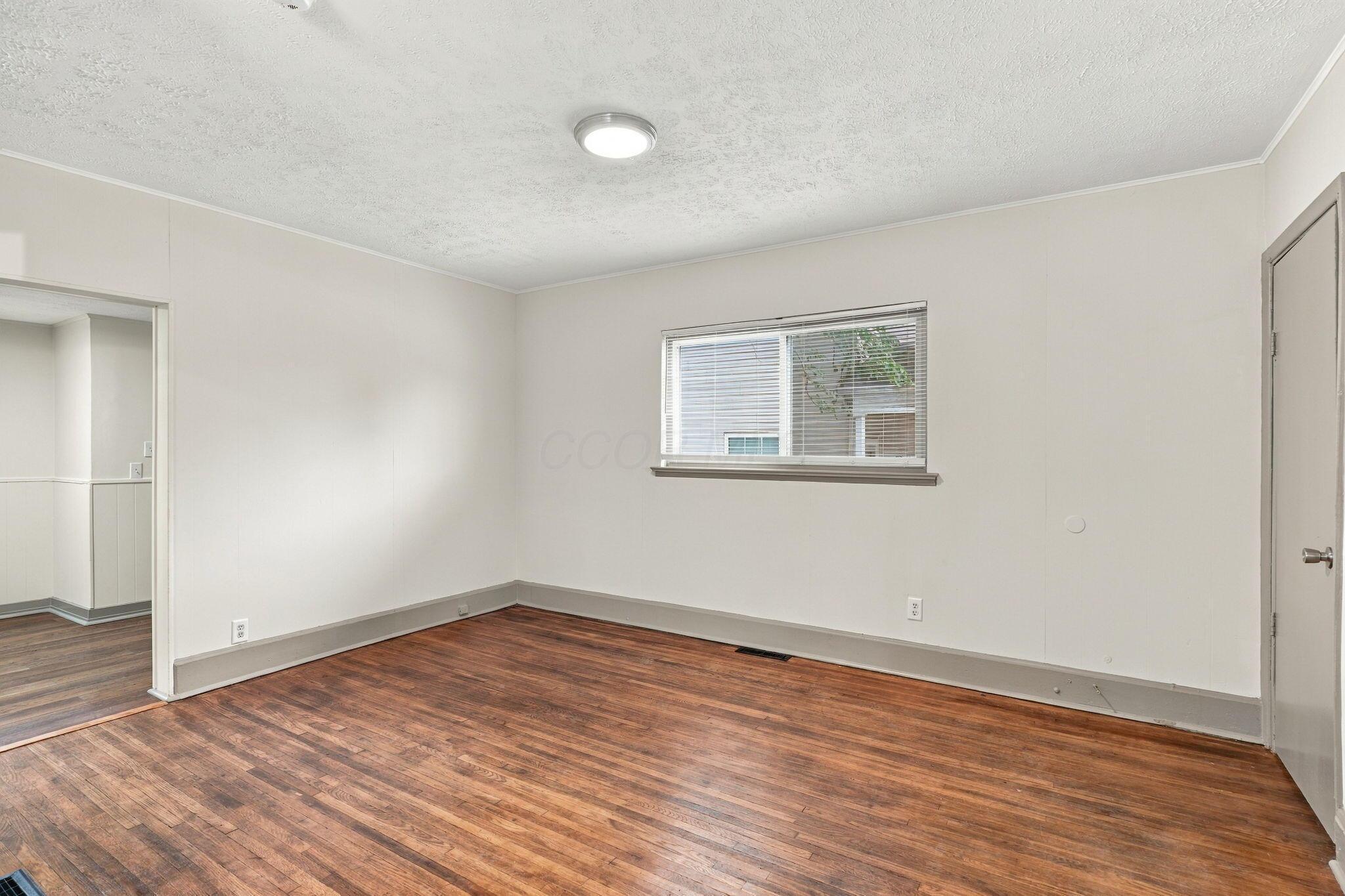 771 Campbell Avenue Property Photo 12