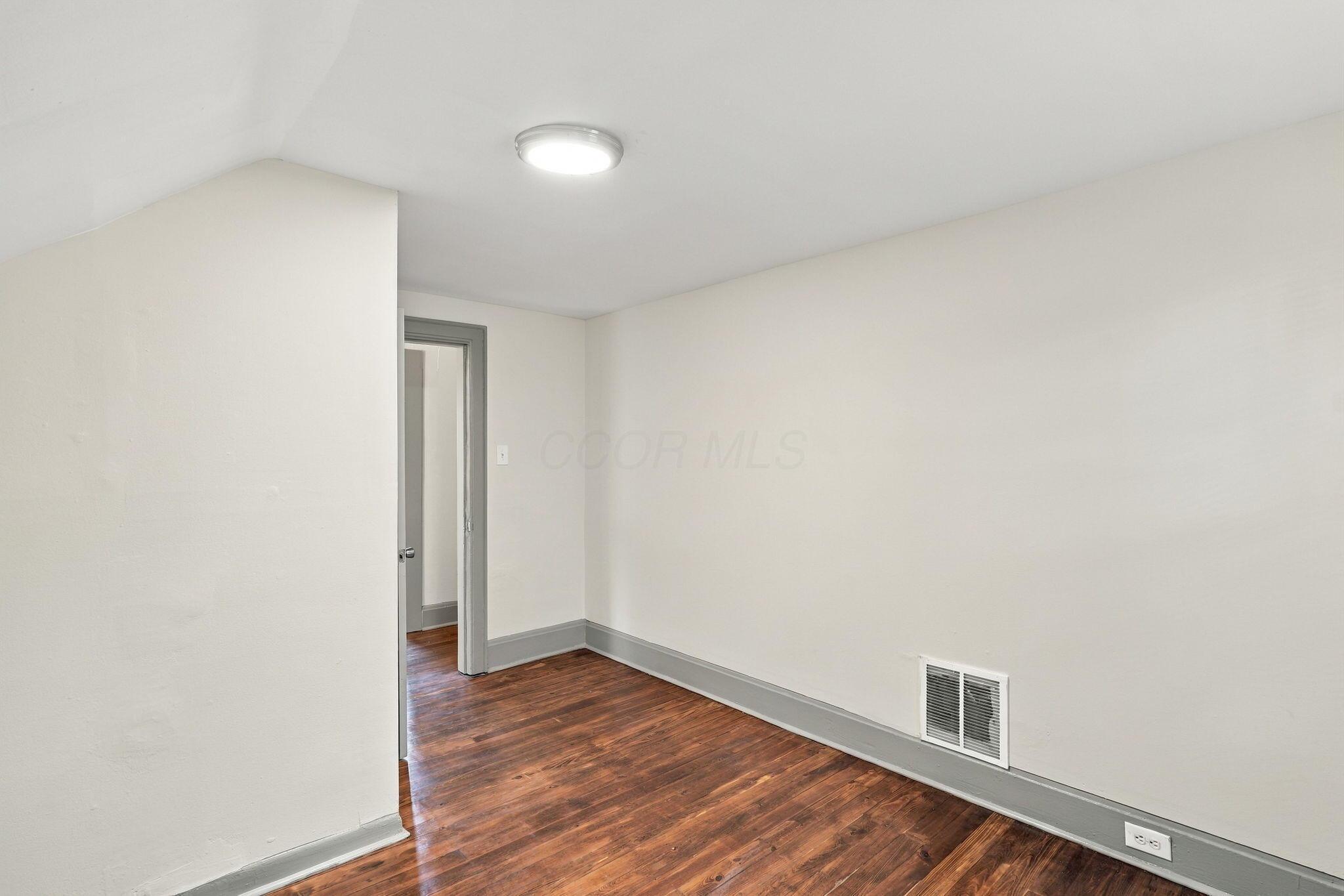 771 Campbell Avenue Property Photo 37