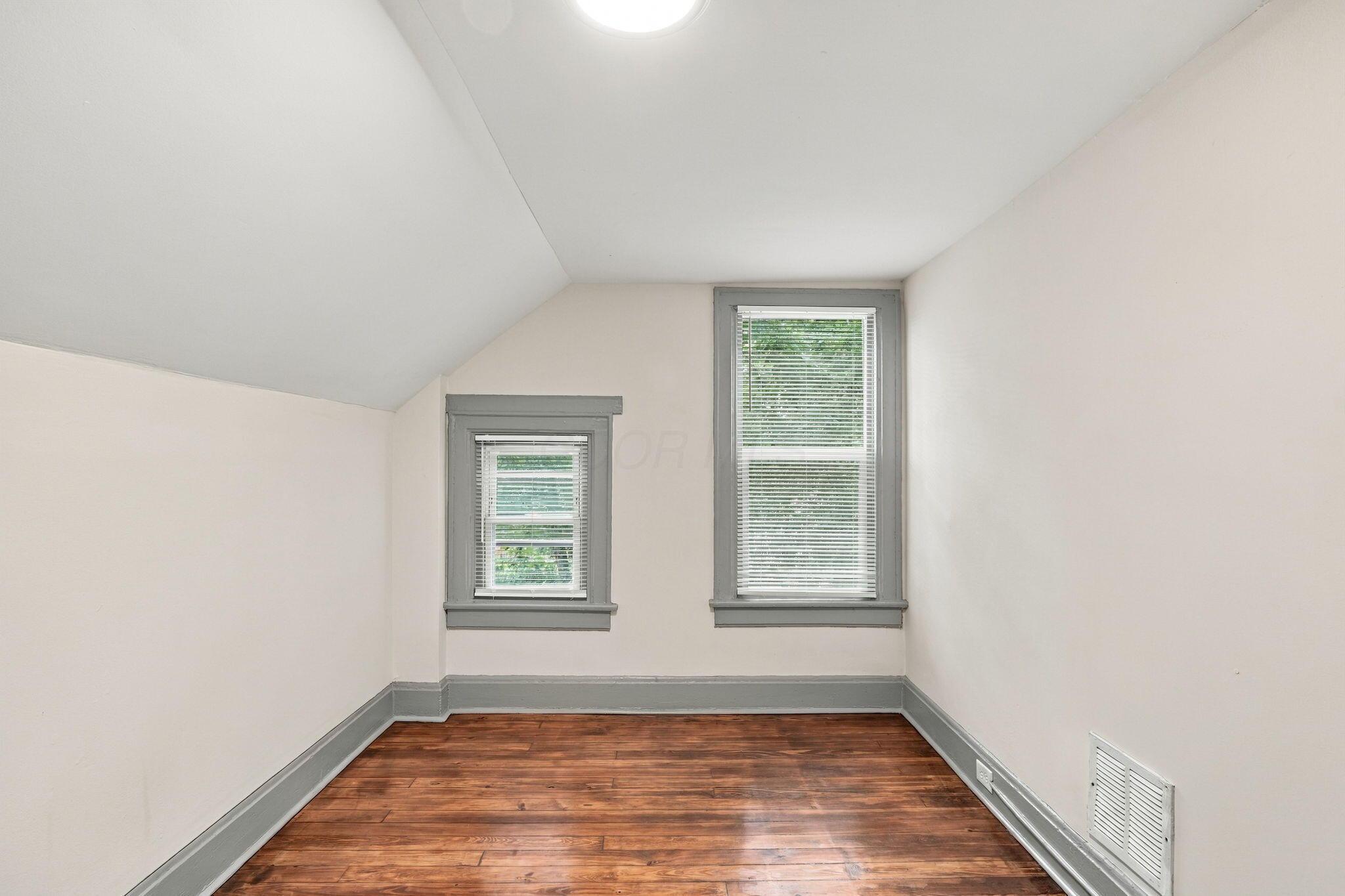 771 Campbell Avenue Property Photo 43