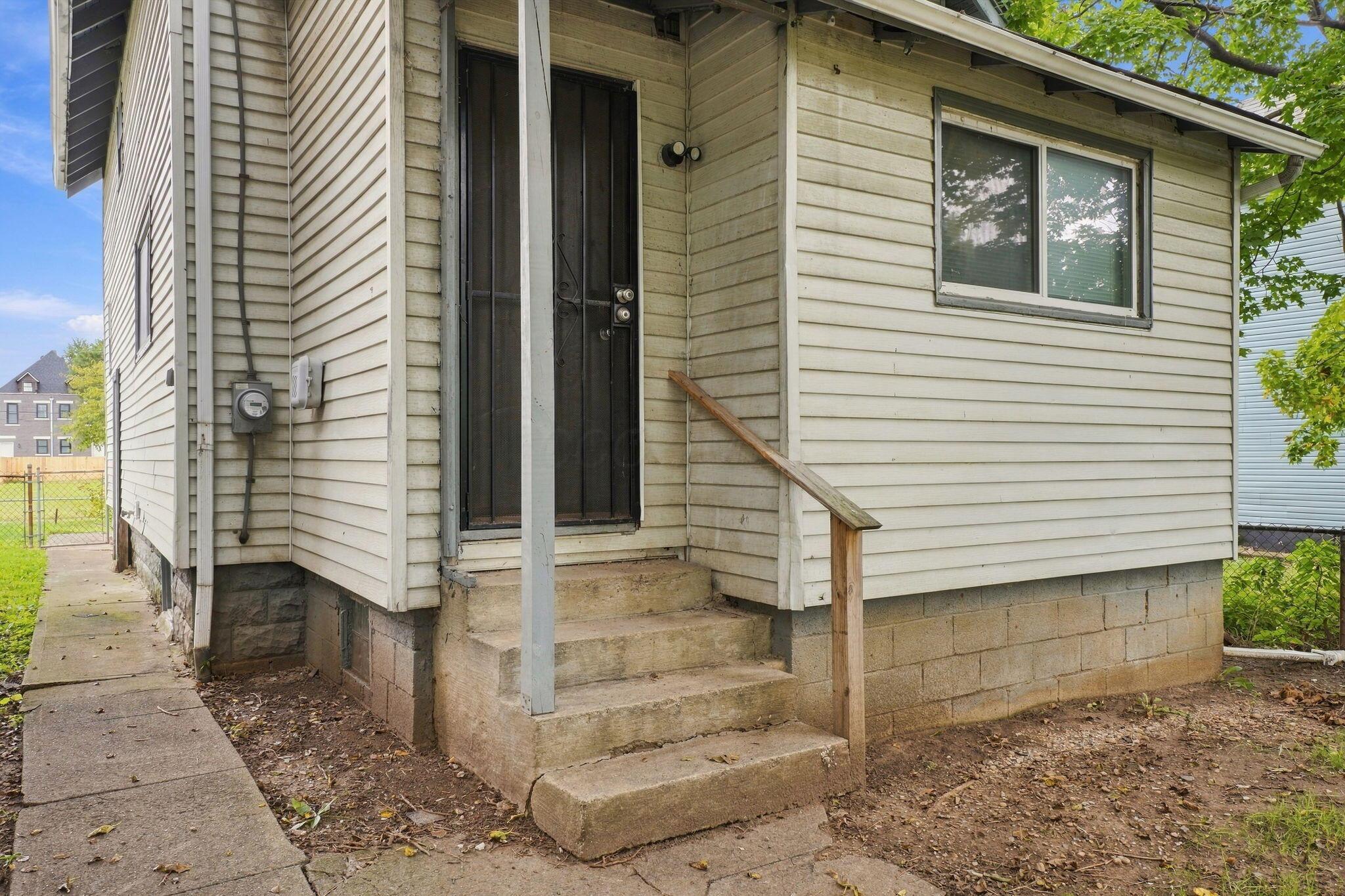 771 Campbell Avenue Property Photo 58