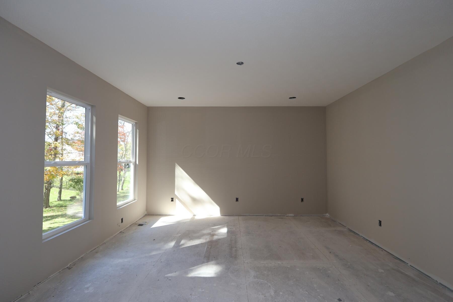431 Pioneer Way Property Photo 4