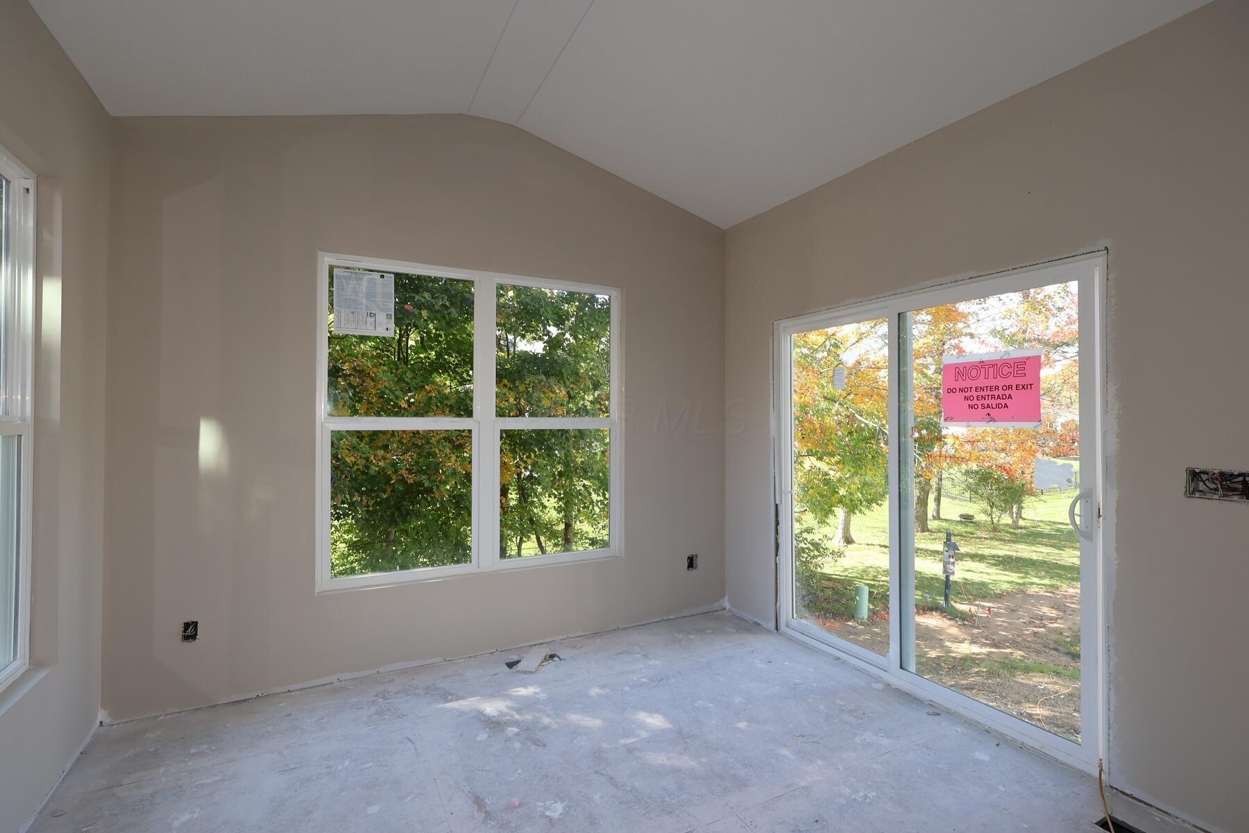 431 Pioneer Way Property Photo 6