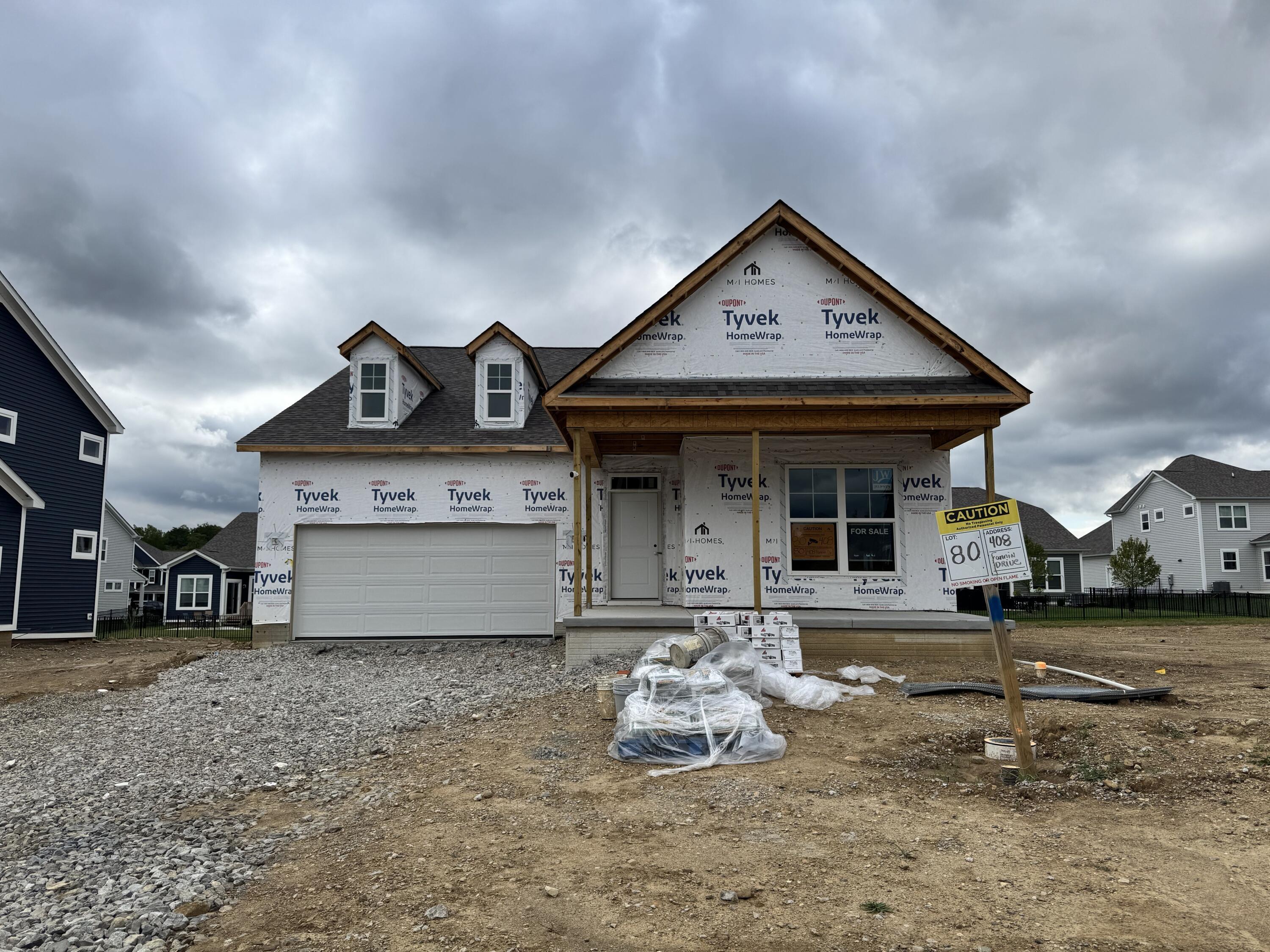 408 Fannin Drive Property Photo 1