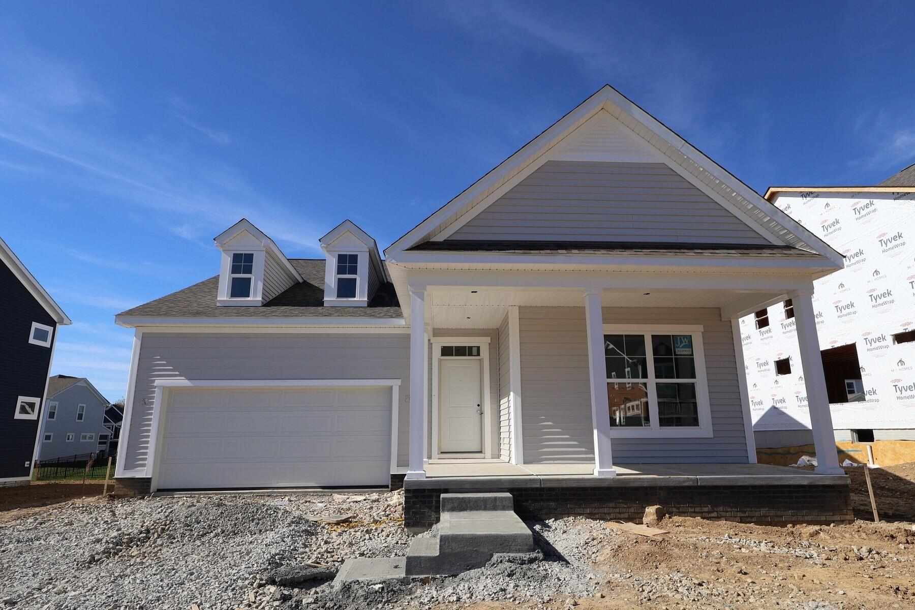 408 Fannin Drive Property Photo 1