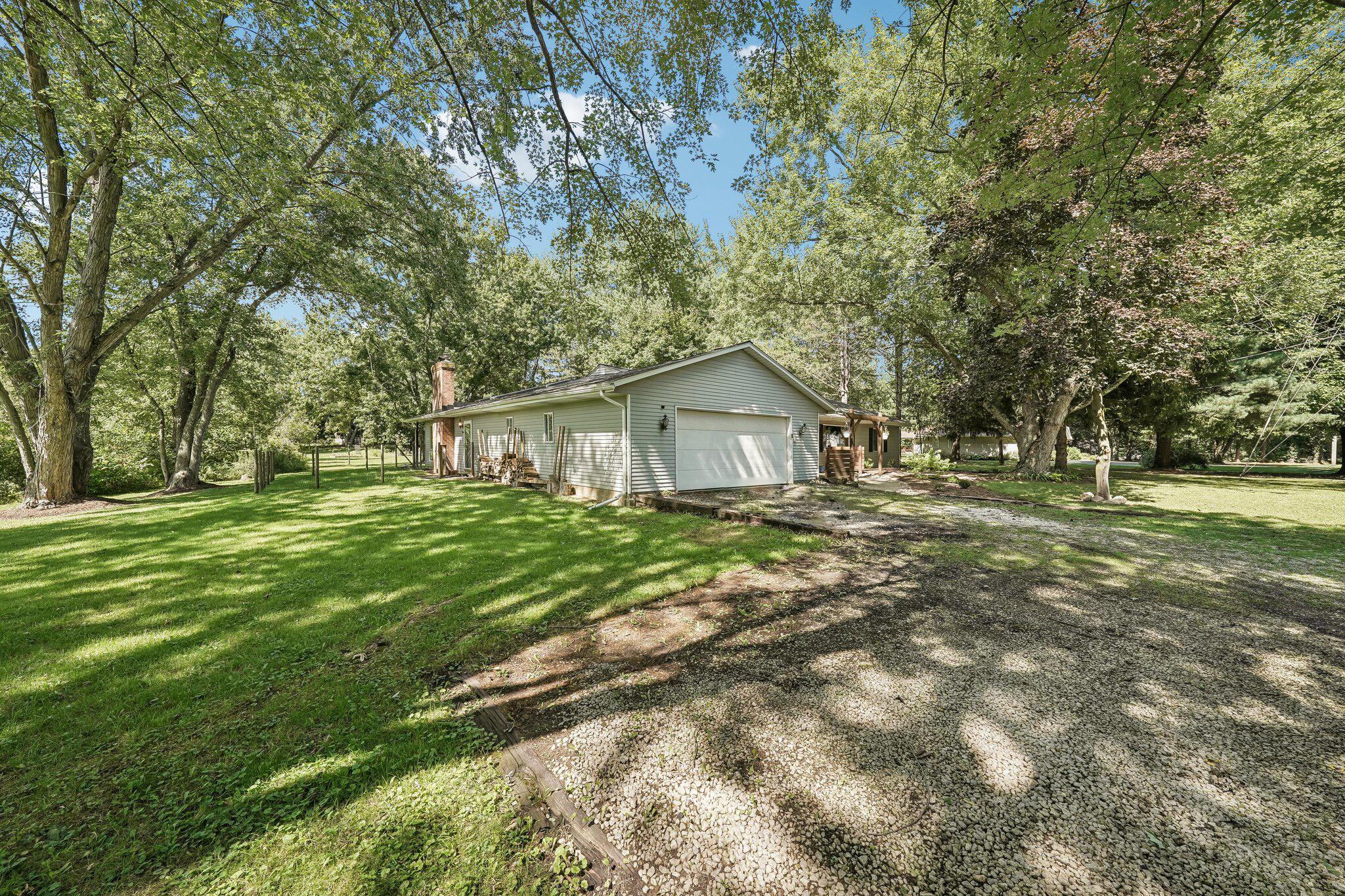 2790 Marks Road Property Photo 3